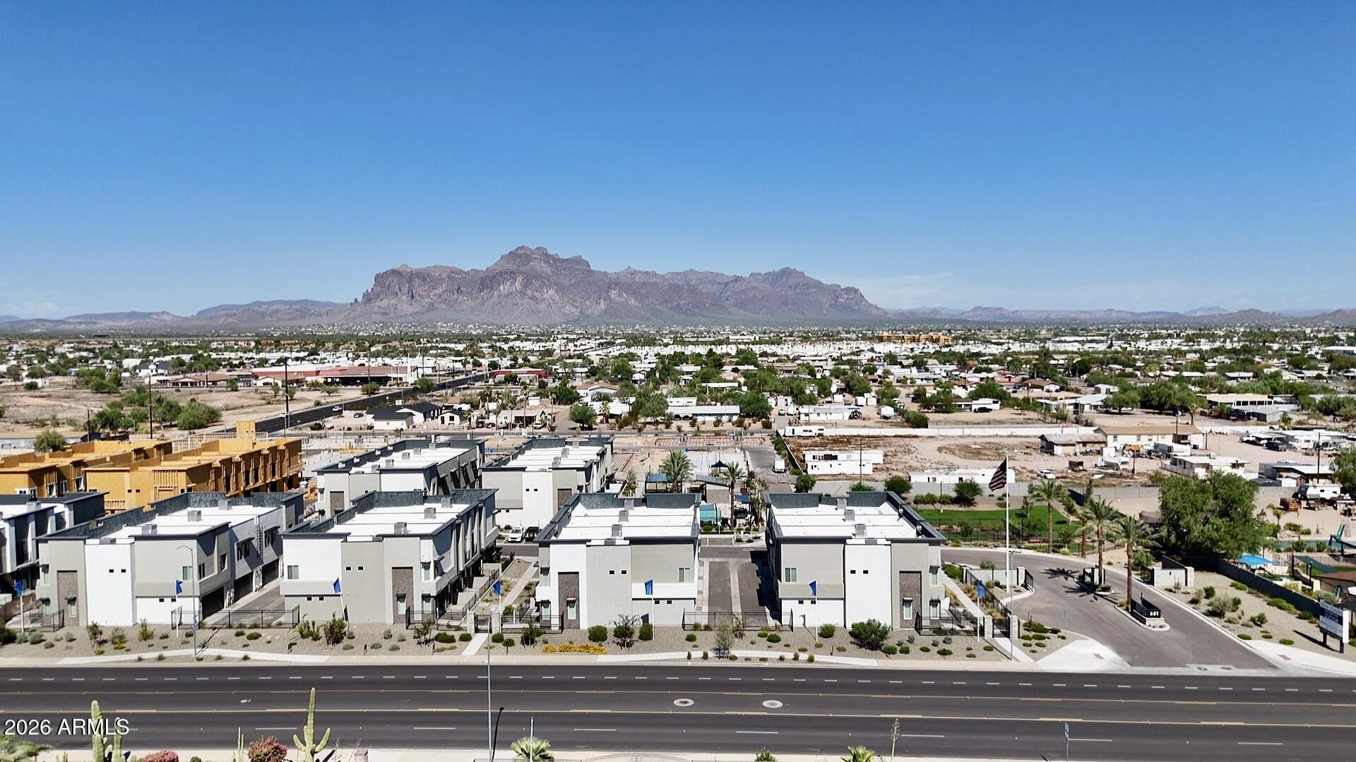 662 N IRONWOOD Drive, Apache Junction, AZ 85120