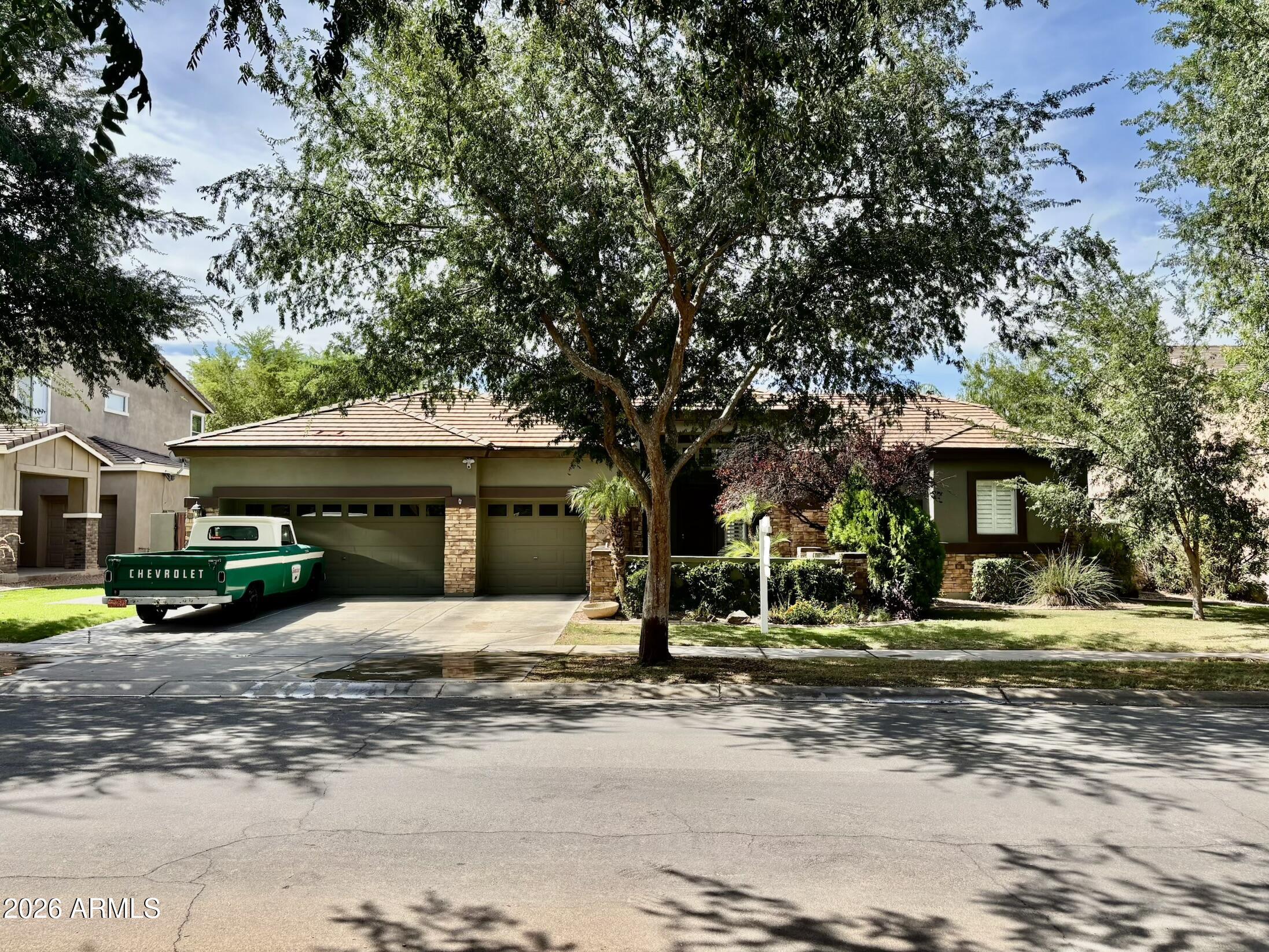 2925 E MARLENE Drive, Gilbert, AZ 85296