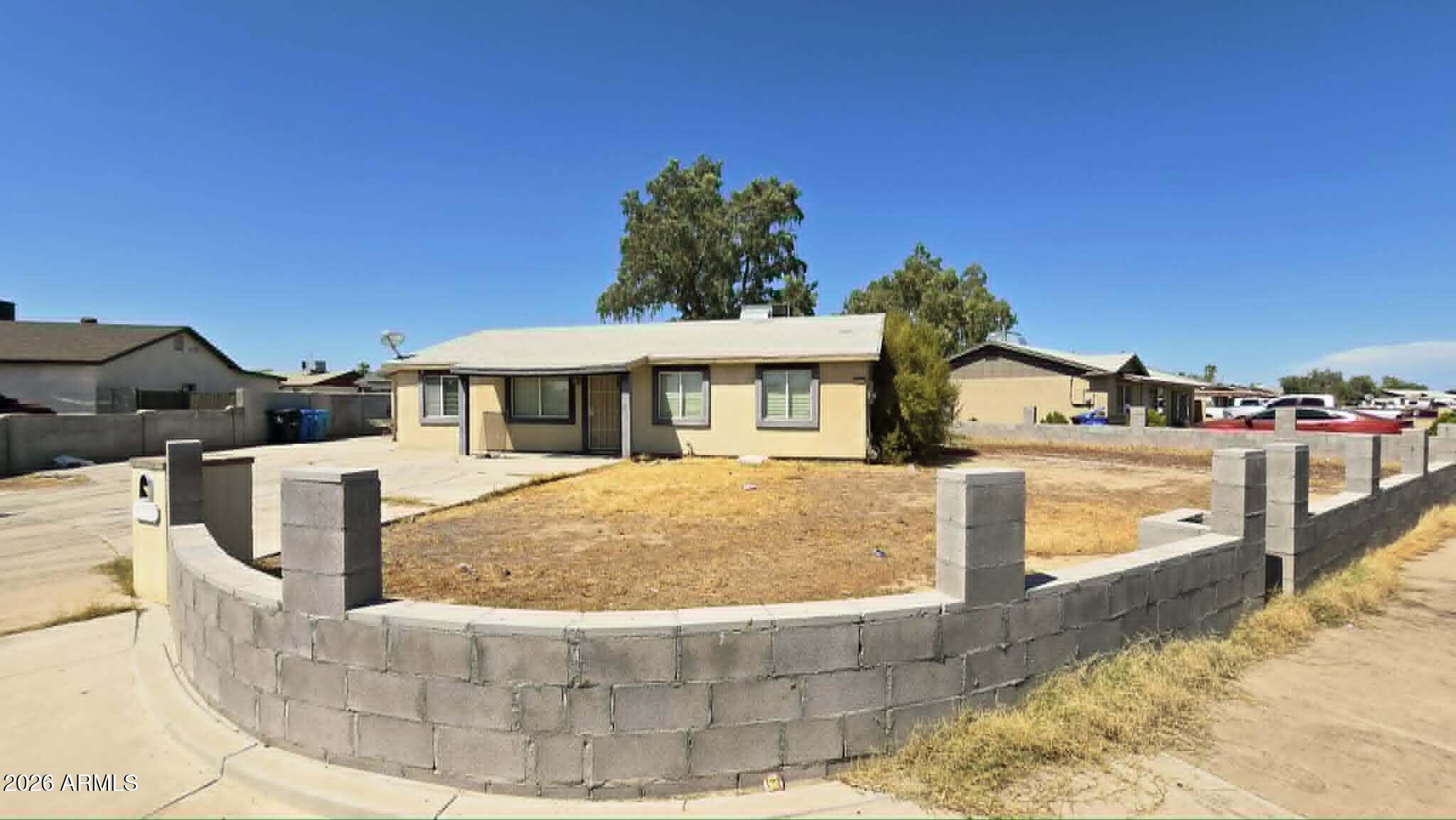 8220 W MEADOWBROOK Avenue, Phoenix, AZ 85033