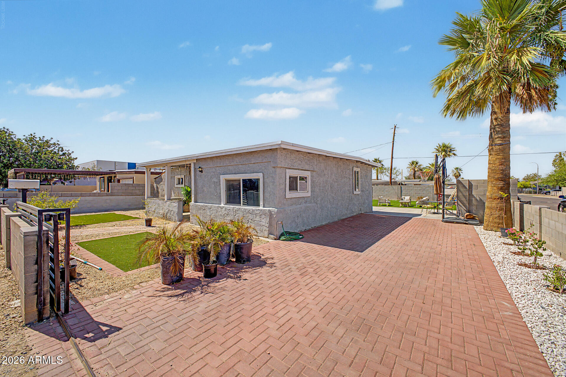 502 W CHAMBERS Street, Phoenix, AZ 85041