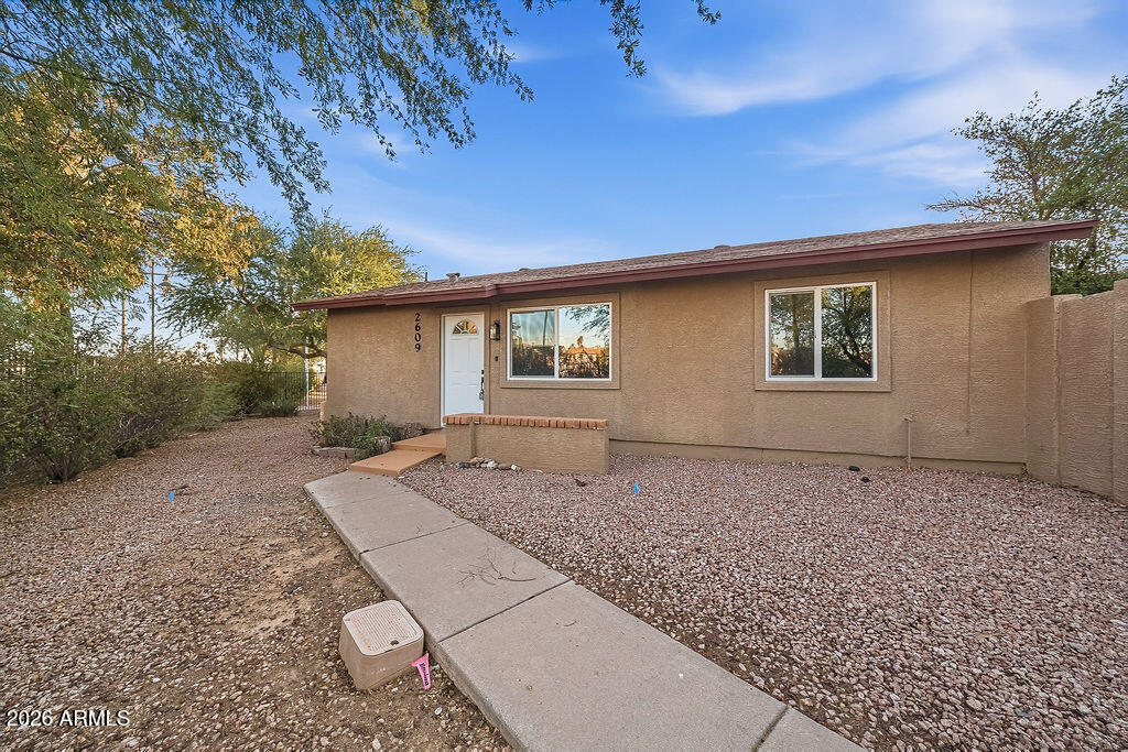 2609 E LEMON Street, Tempe, AZ 85288