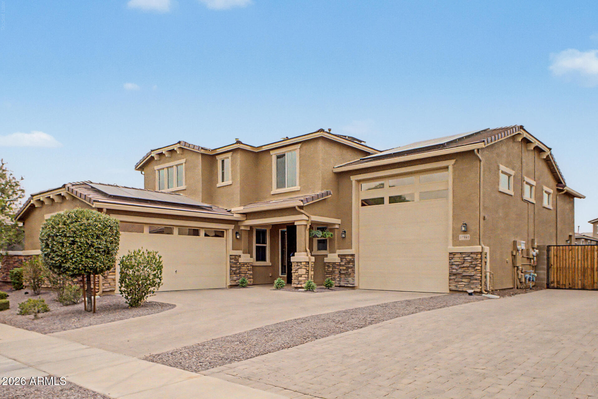 17352 W HEDGEHOG Place, Surprise, AZ 85387
