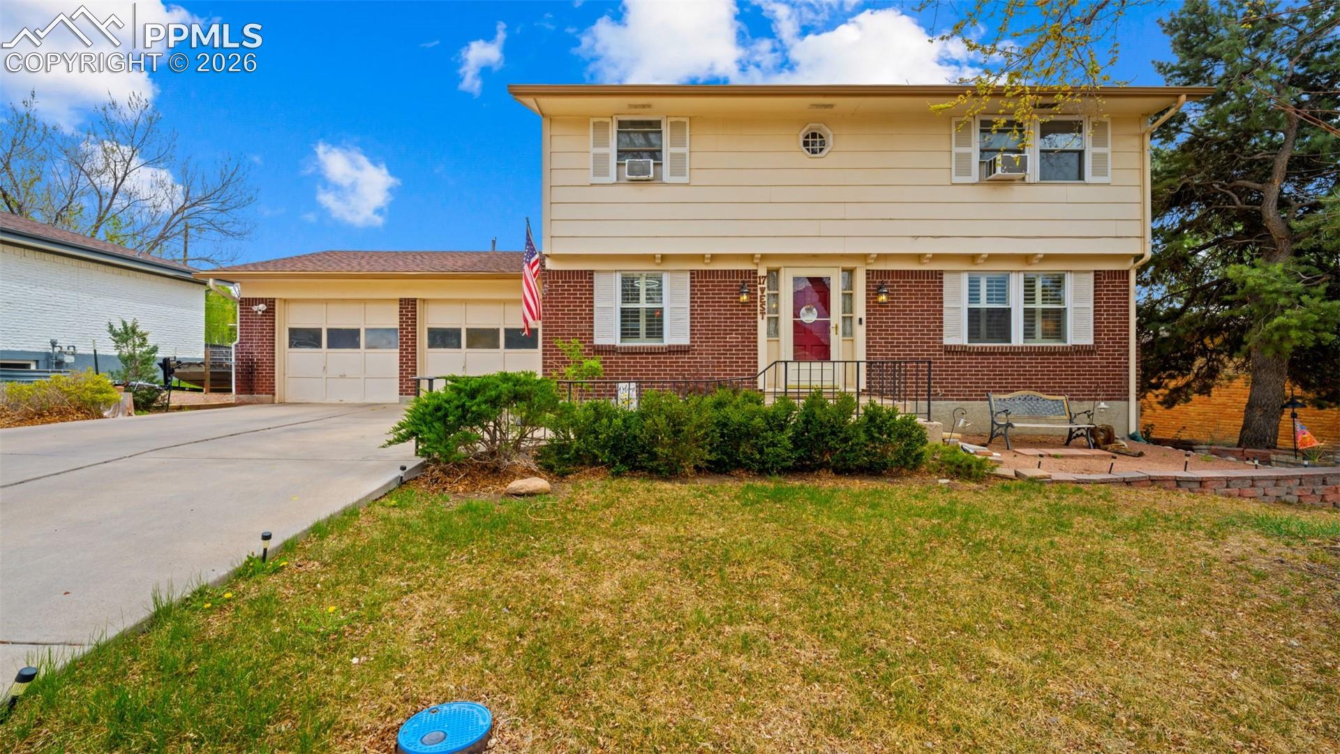 17 W Clover Circle, Colorado Springs, CO 80906
