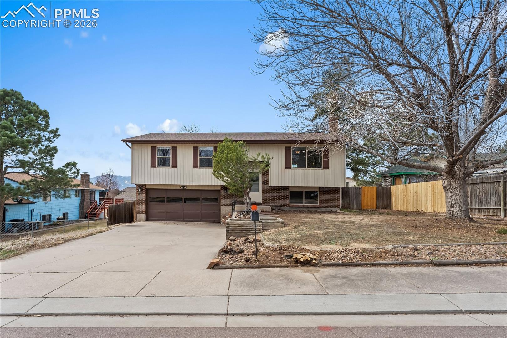 1730 Hathaway Drive, Colorado Springs, CO 80915
