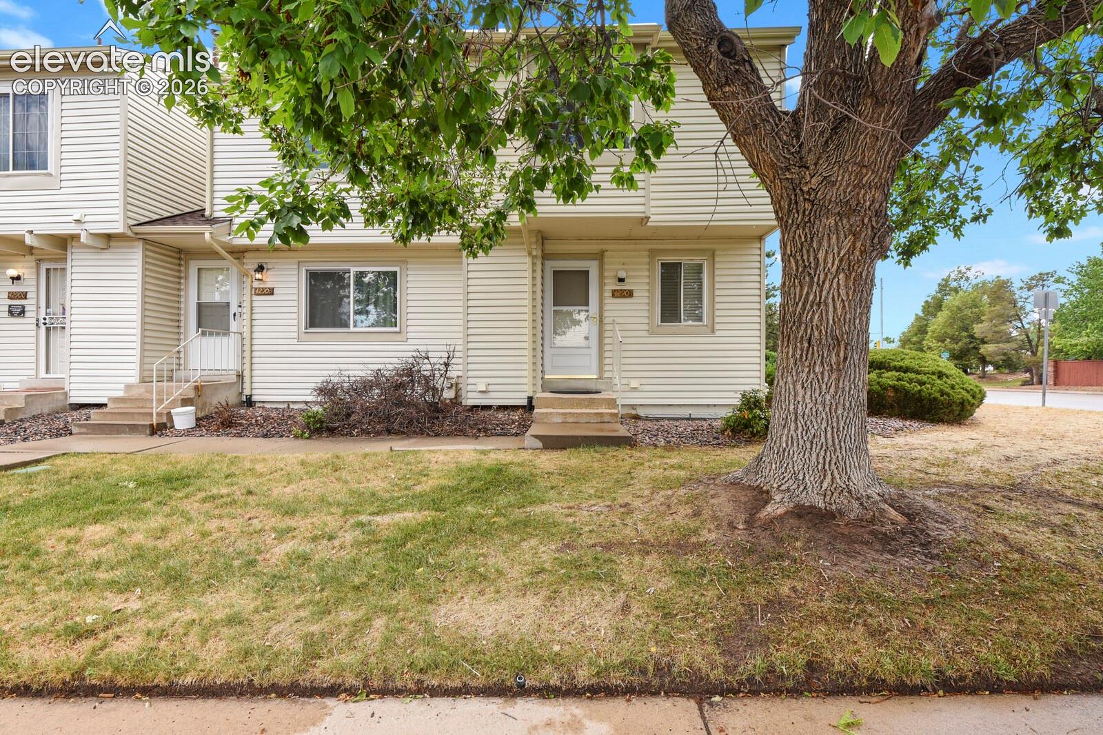 4290 S Mobile Circle #A, Aurora, CO 80013