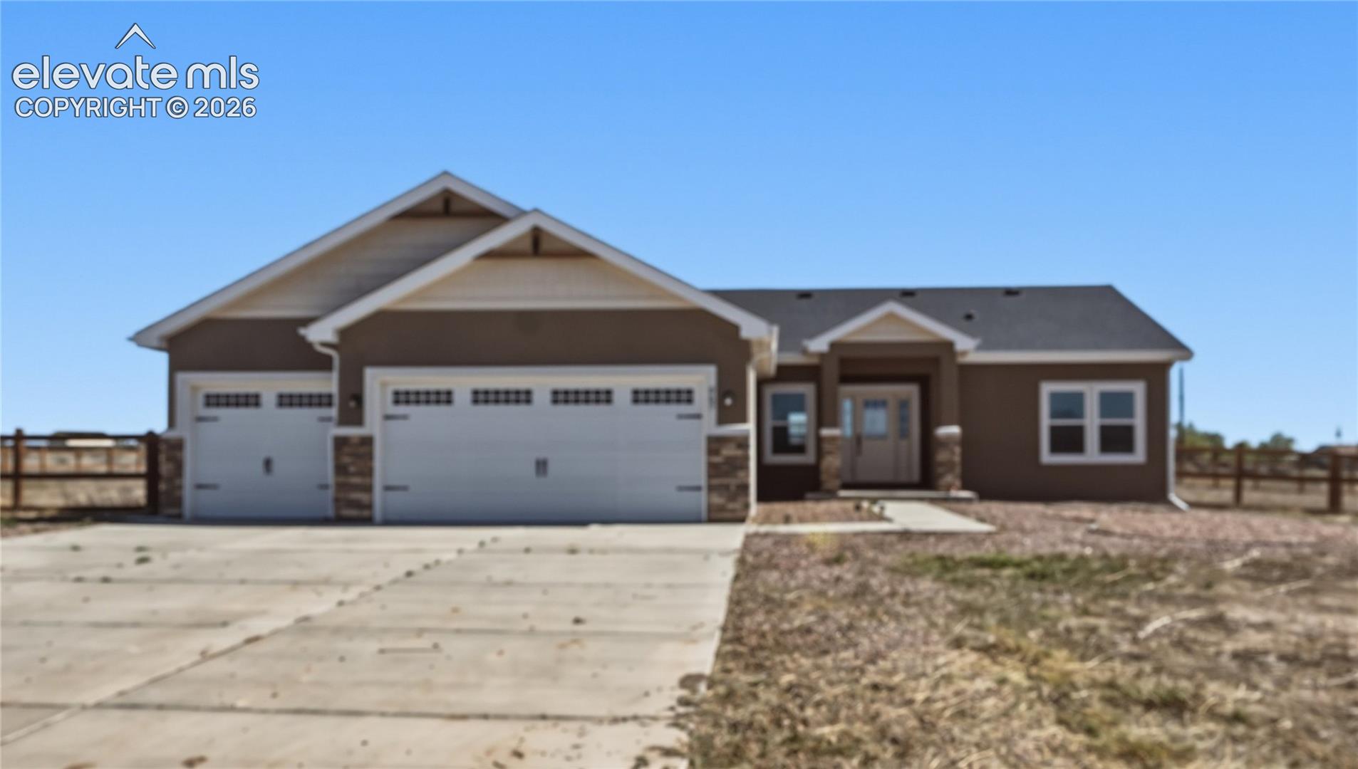 667 E Vermillion Drive, Pueblo, CO 81007