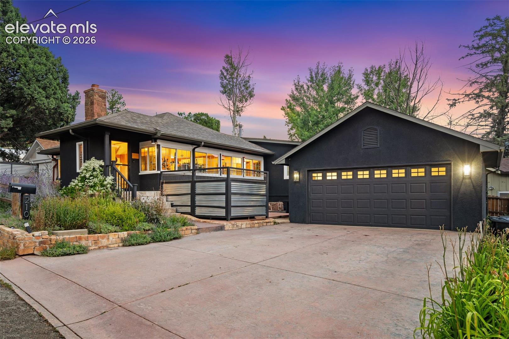 210 Mesa Avenue, Manitou Springs, CO 80829