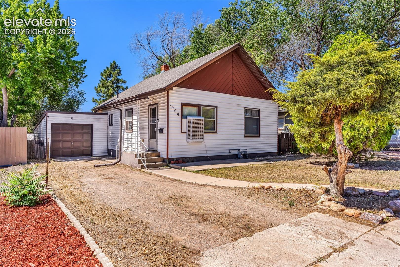 1908 E 7th Street, Pueblo, CO 81001