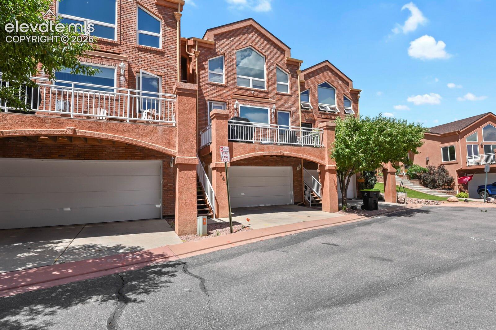 1346 Mirrillion Heights, Colorado Springs, CO 80904