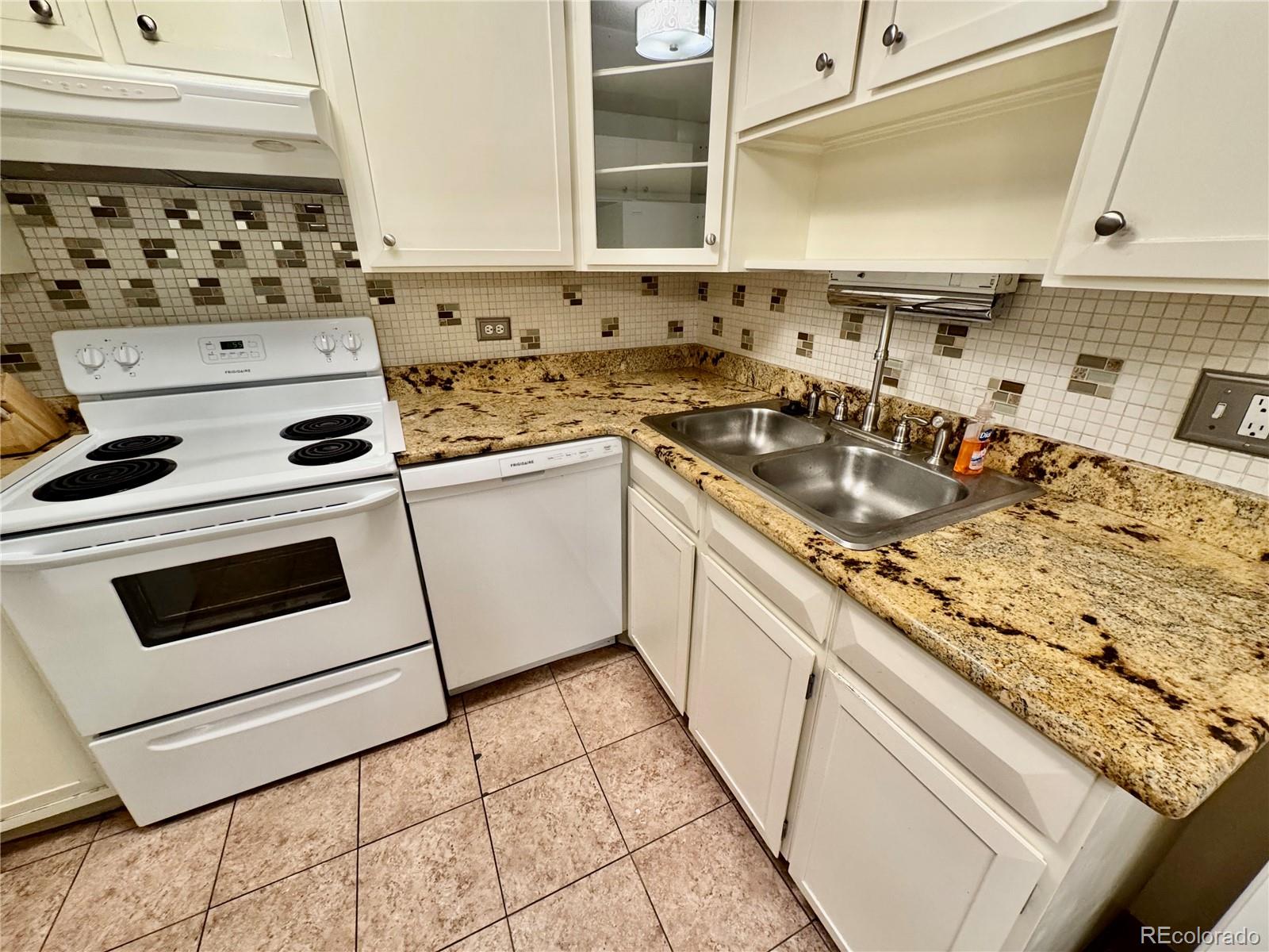 585 S Alton Way #7B, Denver, CO 80247