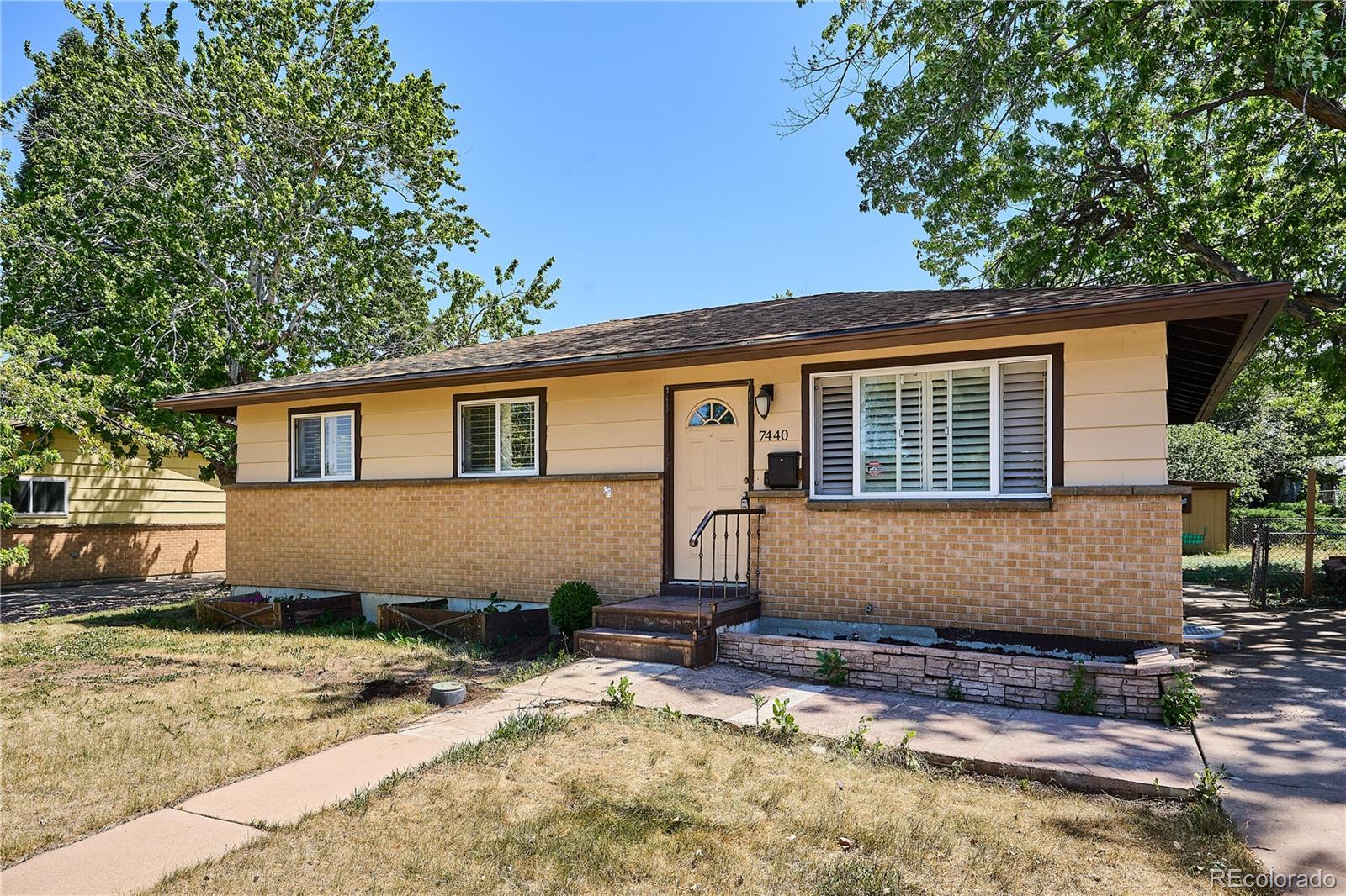 7440 W Oregon Drive, Lakewood, CO 80232