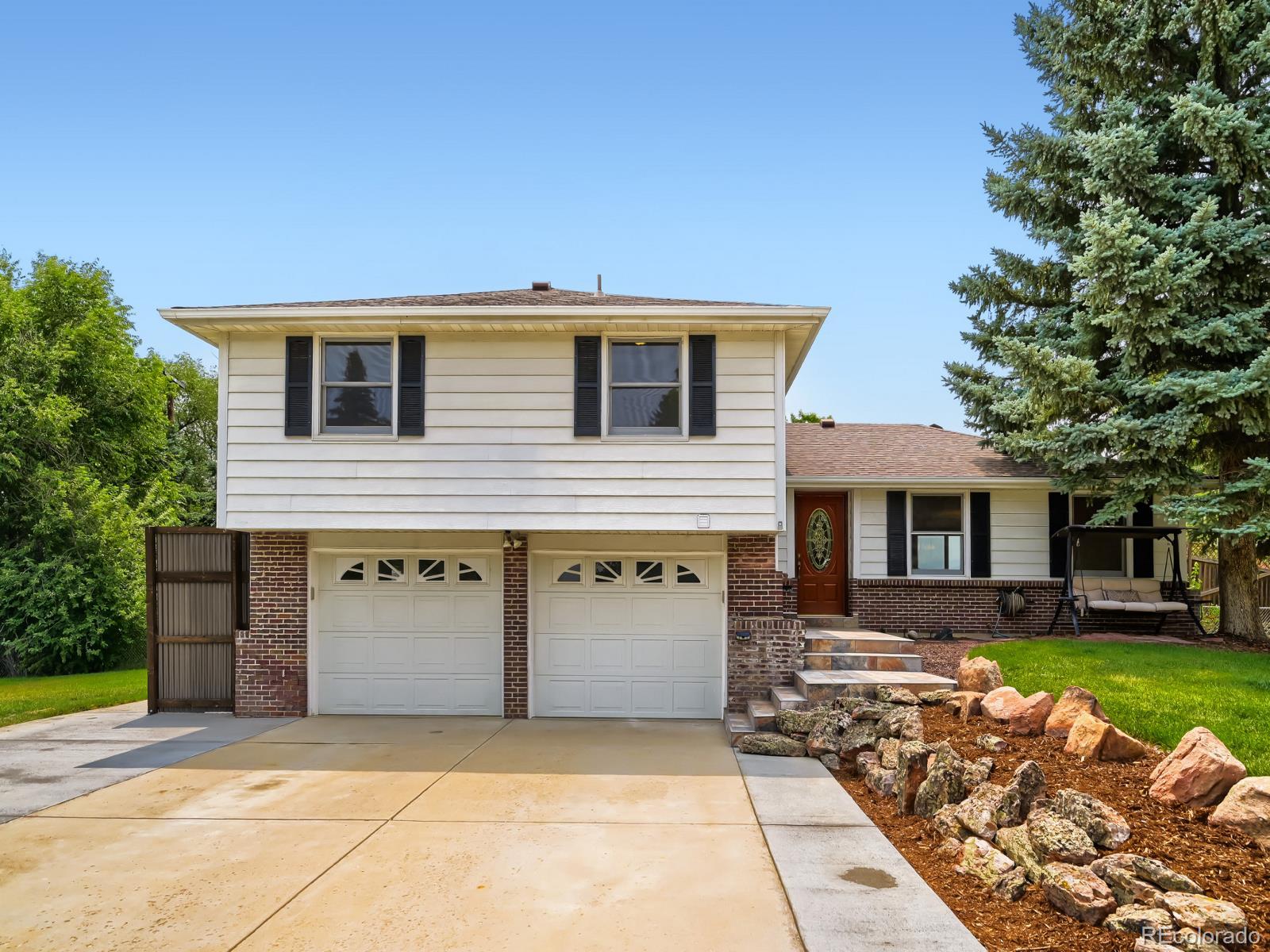 12875 Hillcrest Drive, Longmont, CO 80504