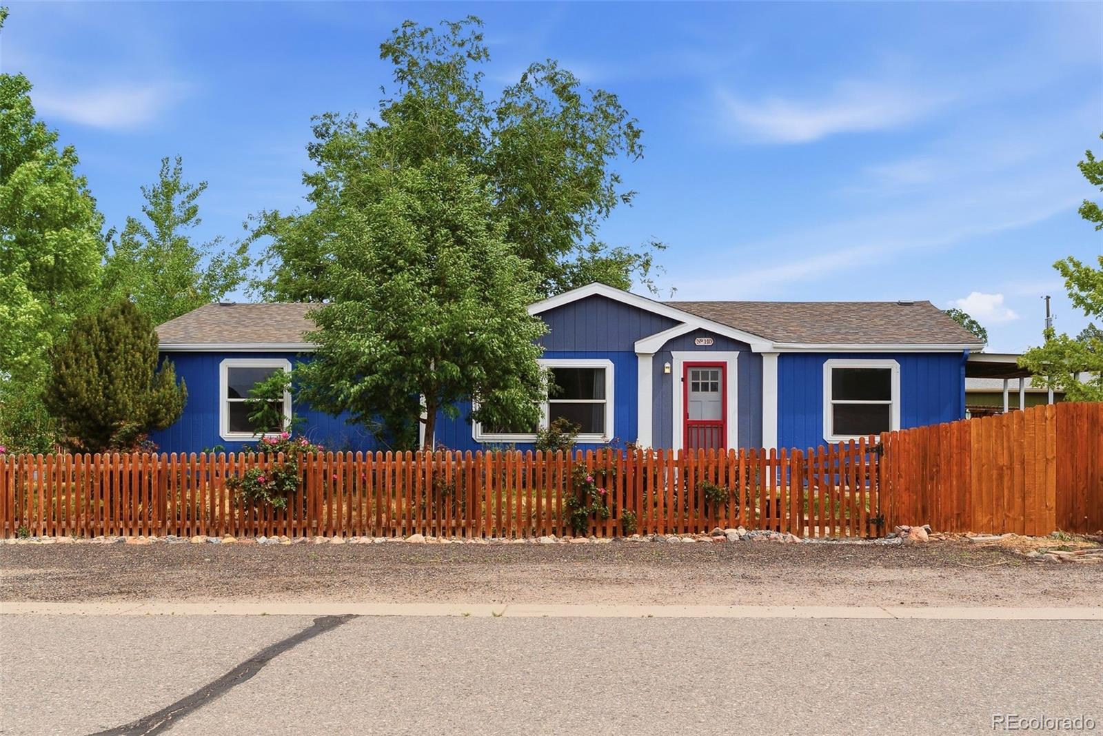 110 Dahlia Street, Hudson, CO 80642