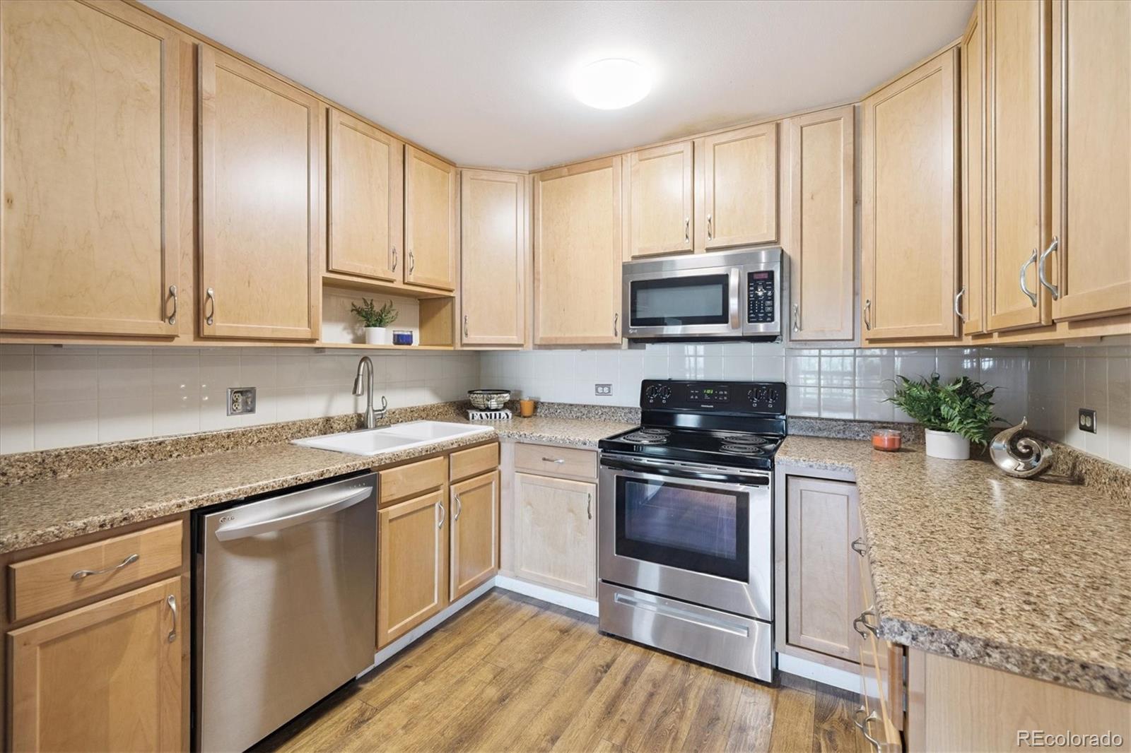 9155 E Center Avenue #2D, Denver, CO 80247