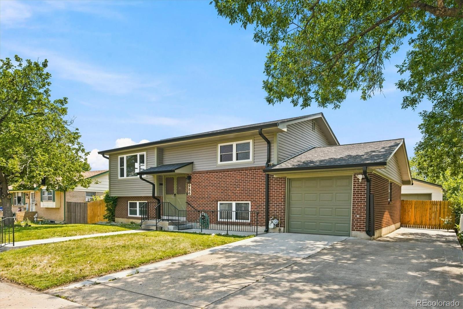 986 E 114th Place, Denver, CO 80233