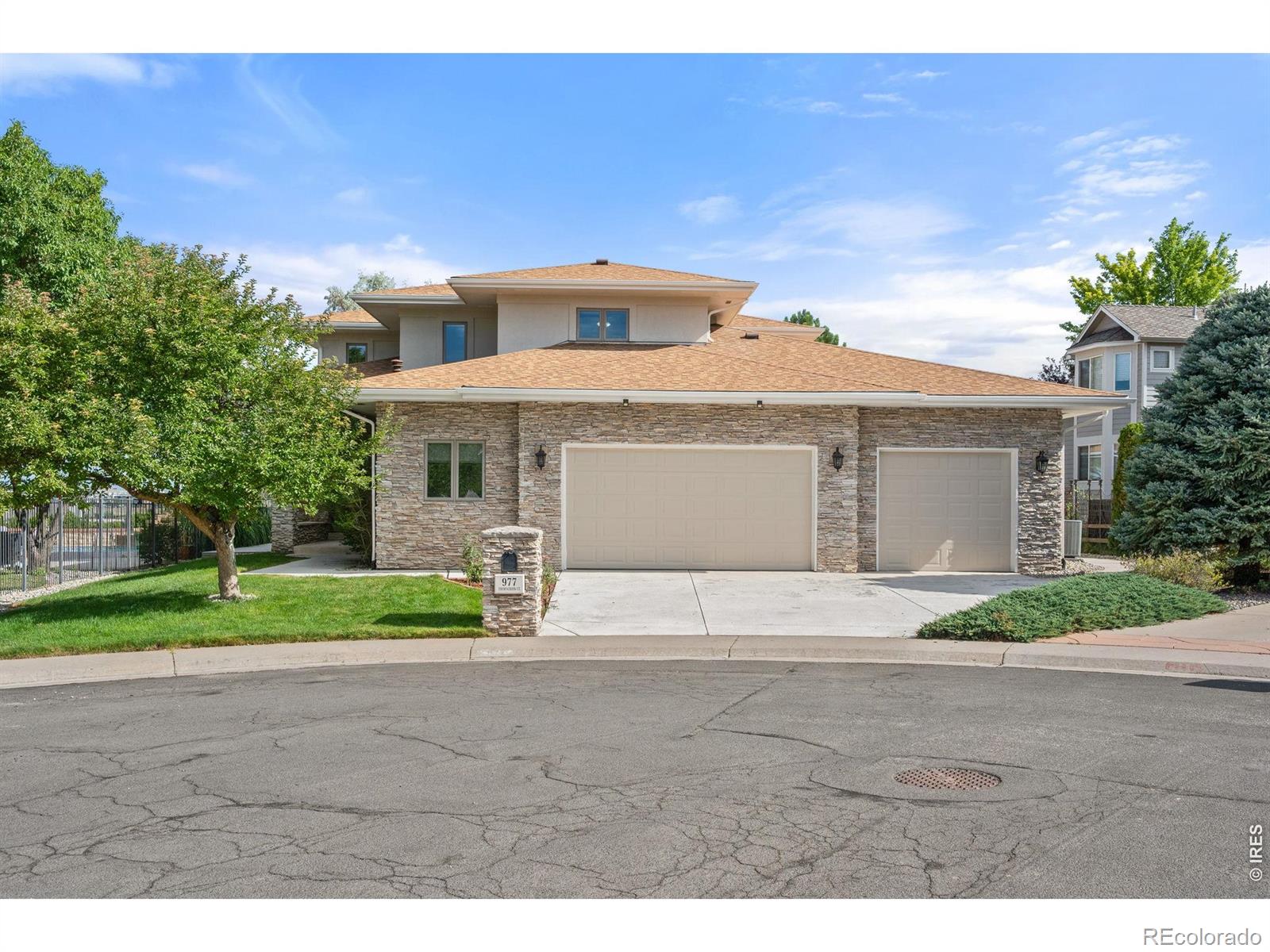 977 Thorncreek Court, Thornton, CO 80241