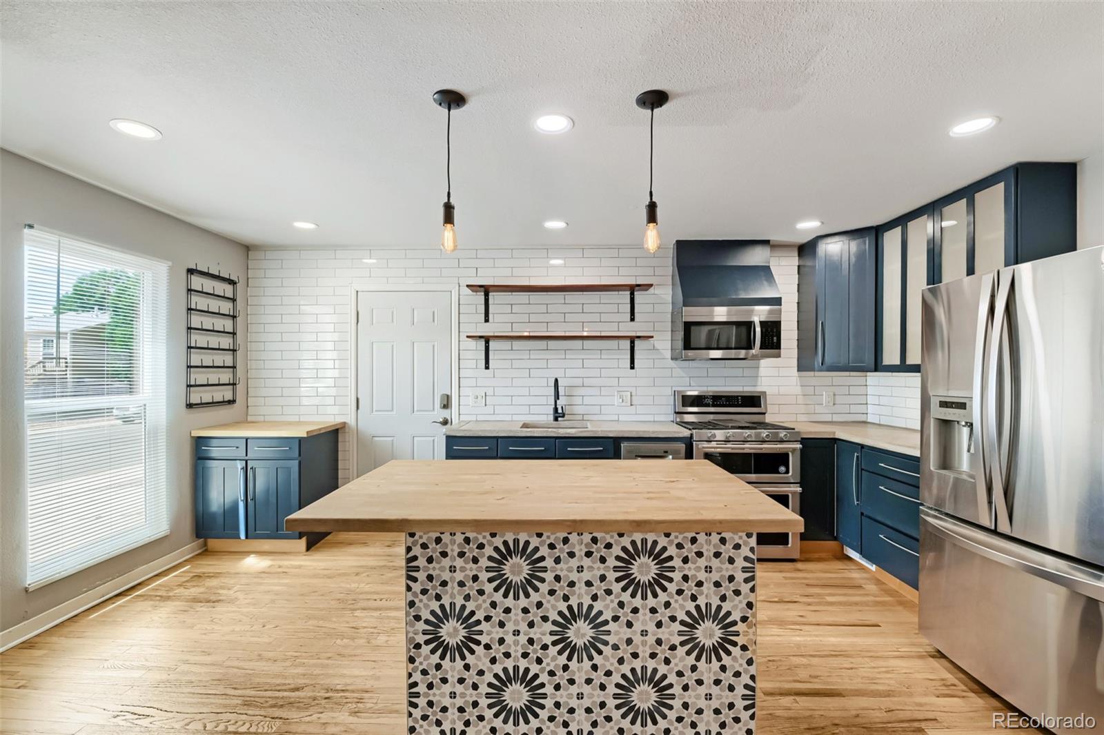 20765 E Buchanan Drive, Aurora, CO 80011