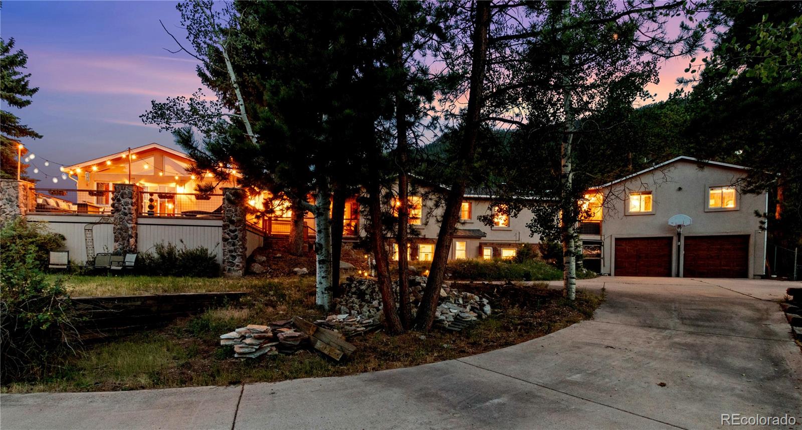 8825 Chipita Park Road, Cascade, CO 80809