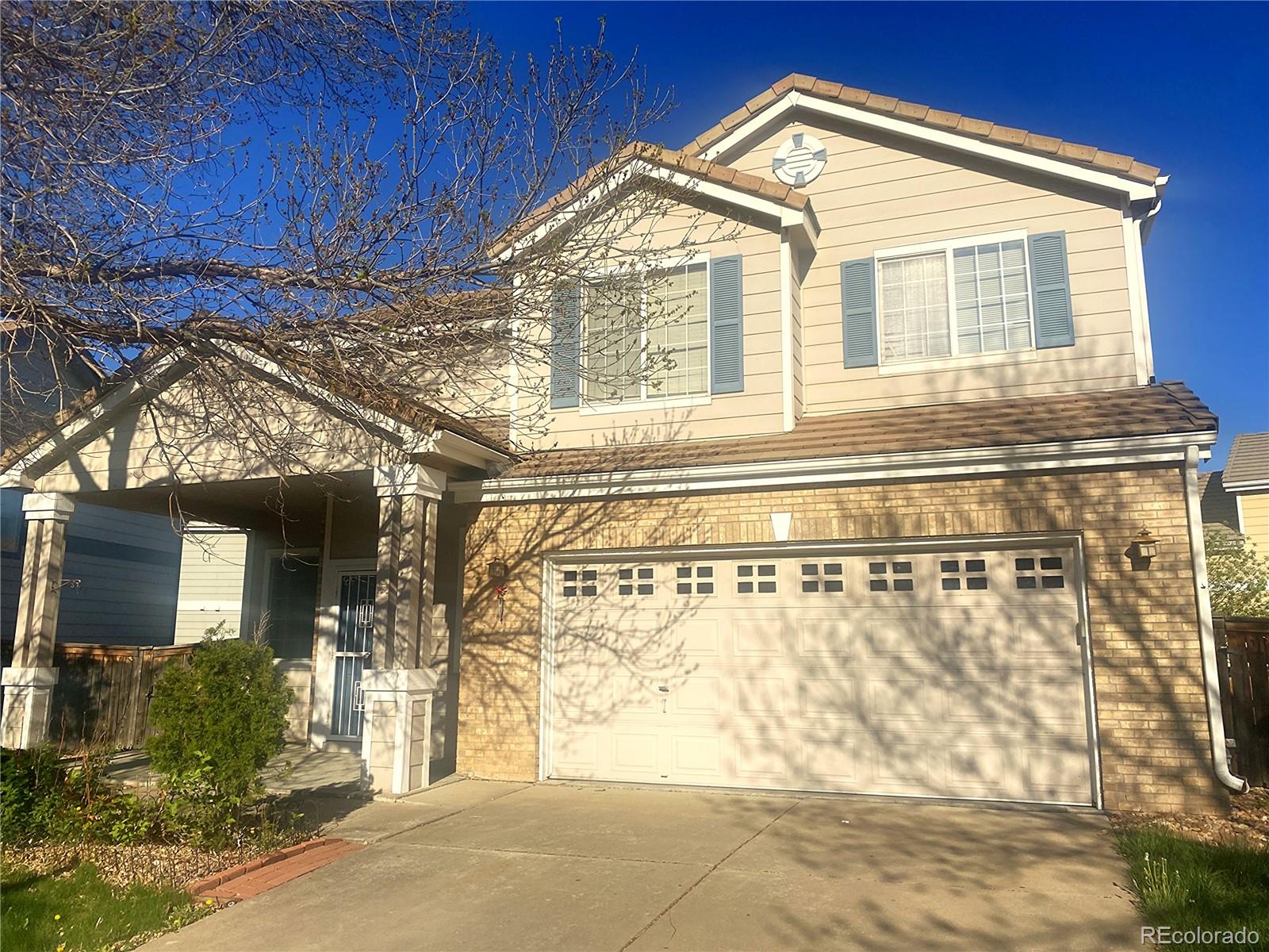 407 Ivory Circle, Aurora, CO 80011