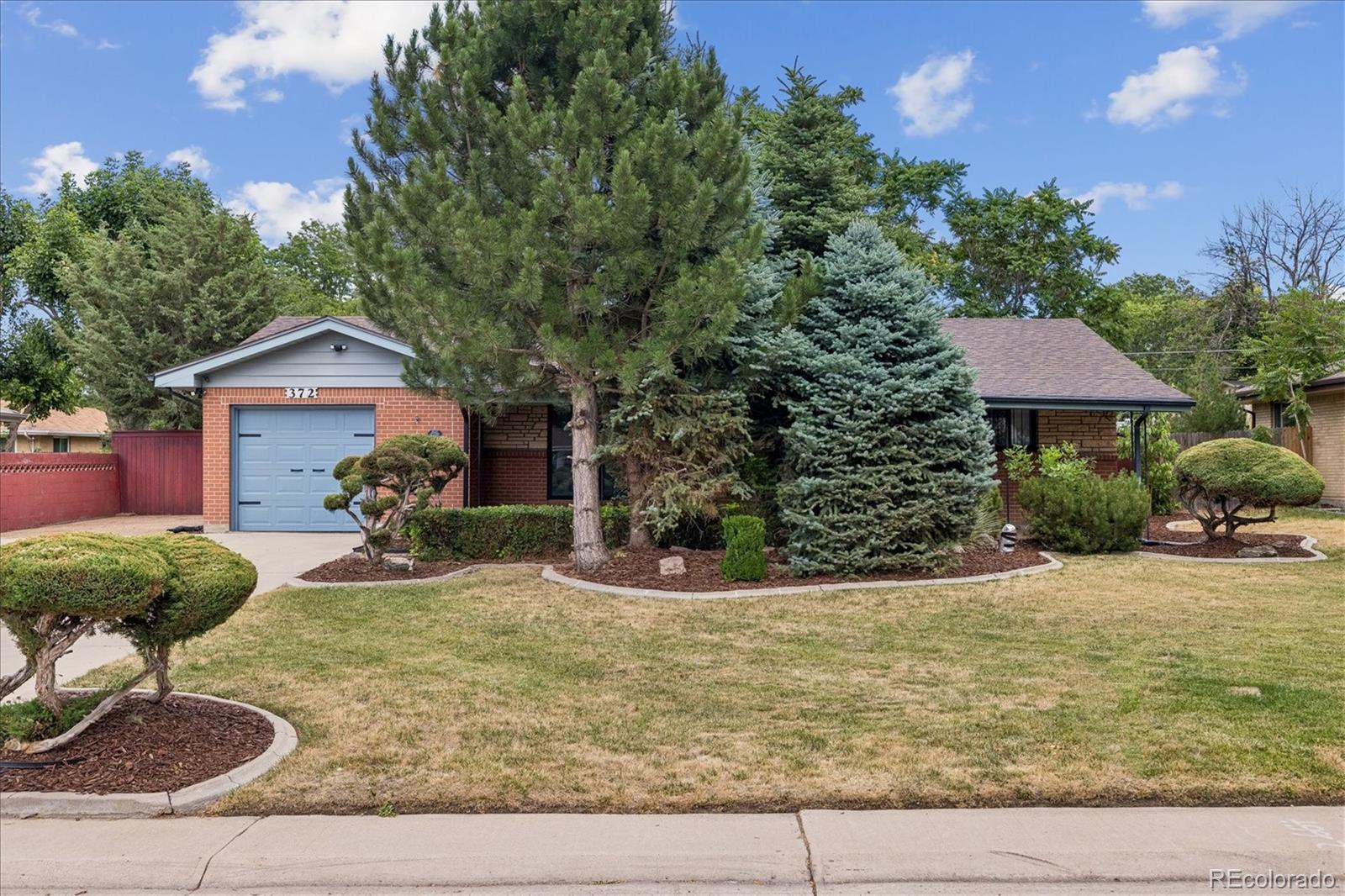 372 Lima Street, Aurora, CO 80010