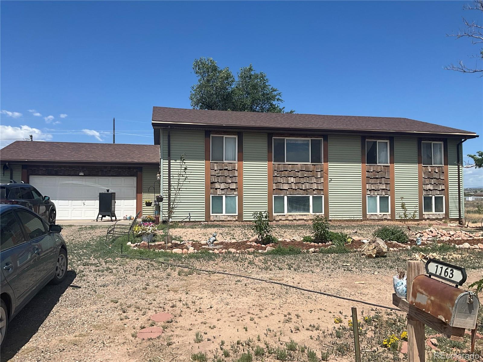 1163 N Kirkwood Drive, Pueblo, CO 81007