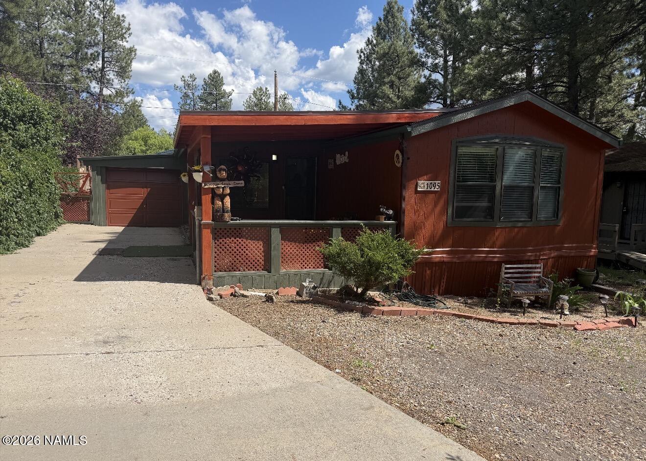 1095 E Hillside Drive, Munds Park, AZ 86017