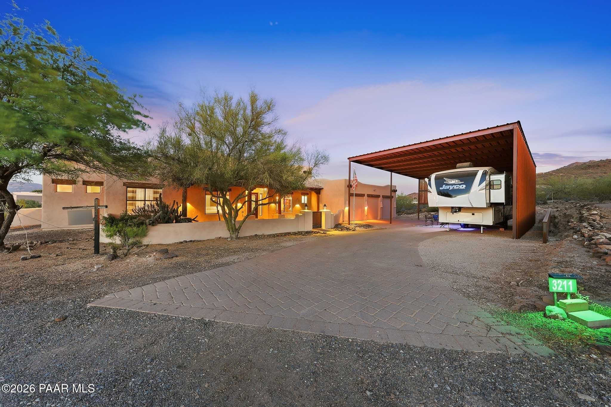 3211 W Horizon Drive, Phoenix, AZ 85086