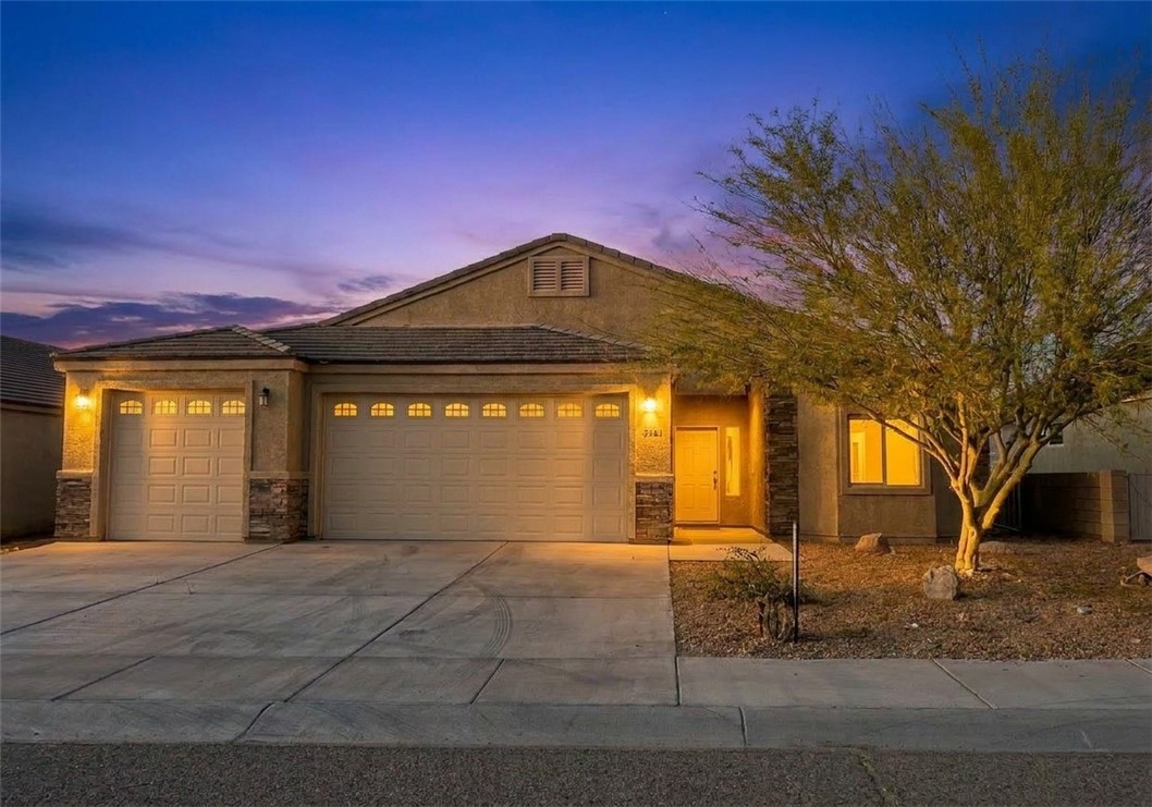 2101 E Mesa Vista Place