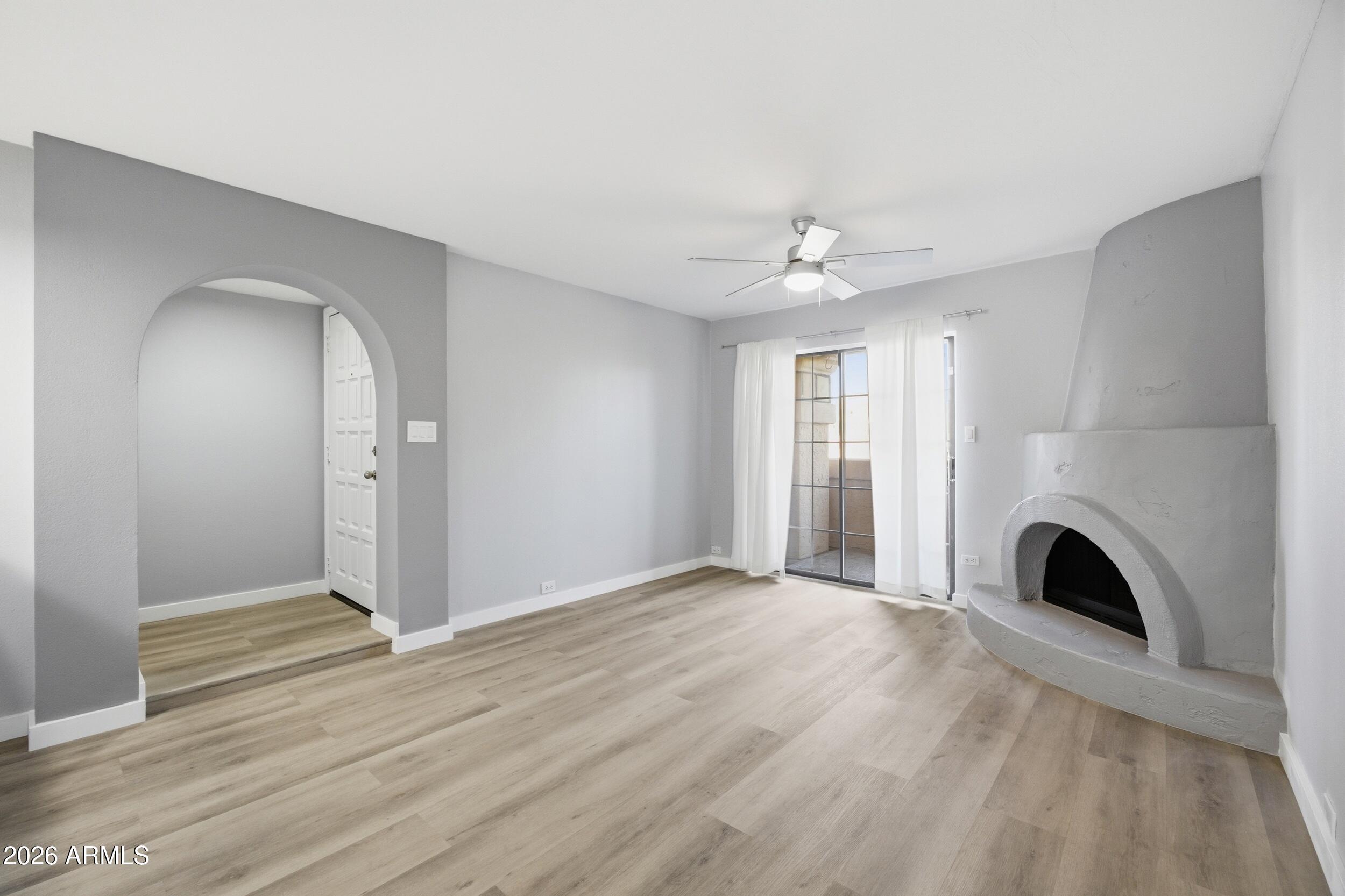 10410 N CAVE CREEK Road 2027, Phoenix, AZ 85020