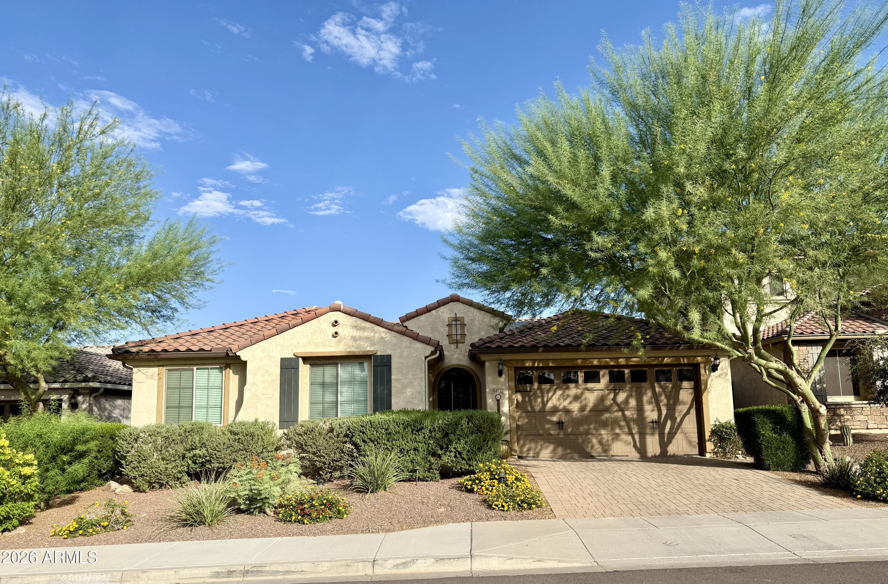 44532 N SONORAN ARROYO Lane, New River, AZ 85087
