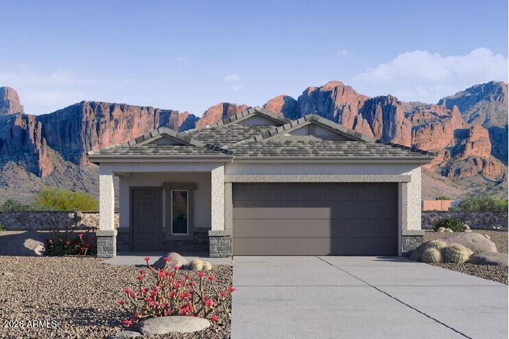 2651 W SIMONE Avenue, Apache Junction, AZ 85120