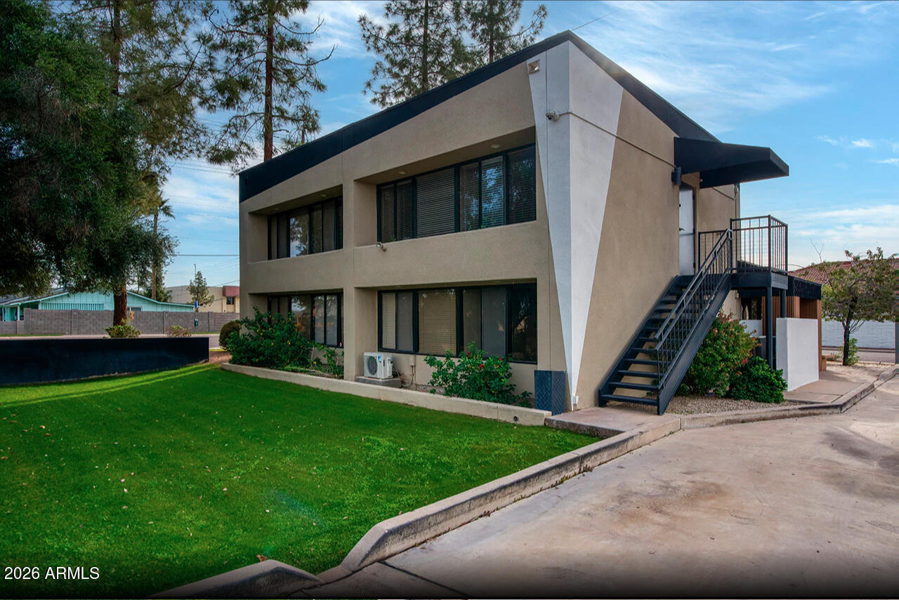 606 N STAPLEY Drive, Mesa, AZ 85203
