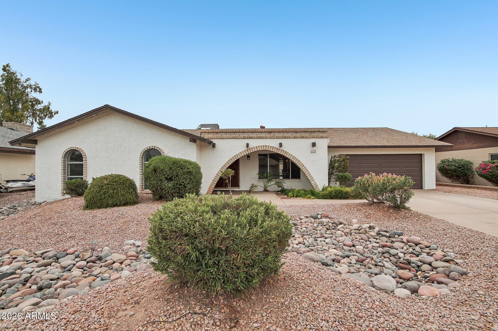 2025 E PEGASUS Drive, Tempe, AZ 85283