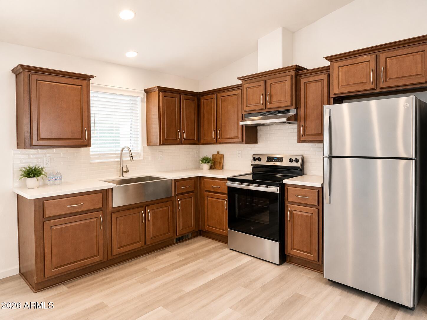 1250 E Bell Road 11, Phoenix, AZ 85022