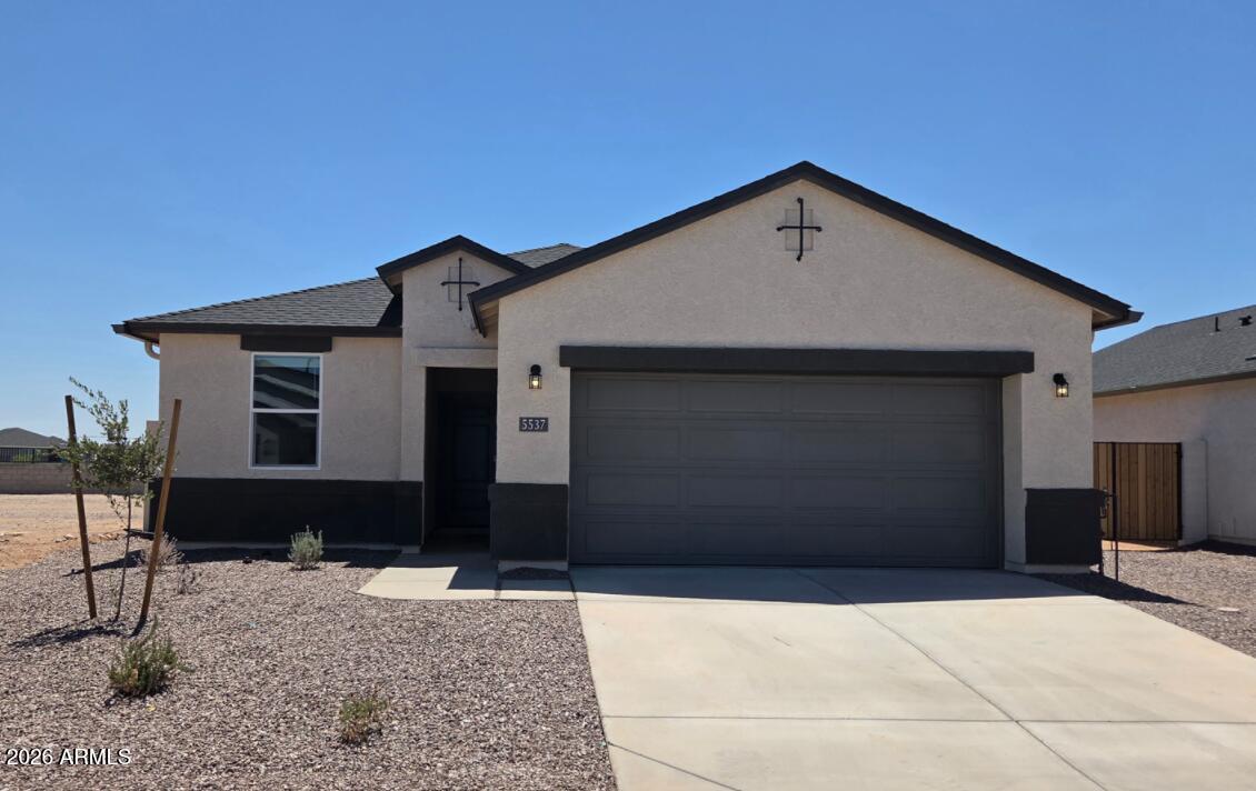 5537 E Darwin Drive, San Tan Valley, AZ 85140