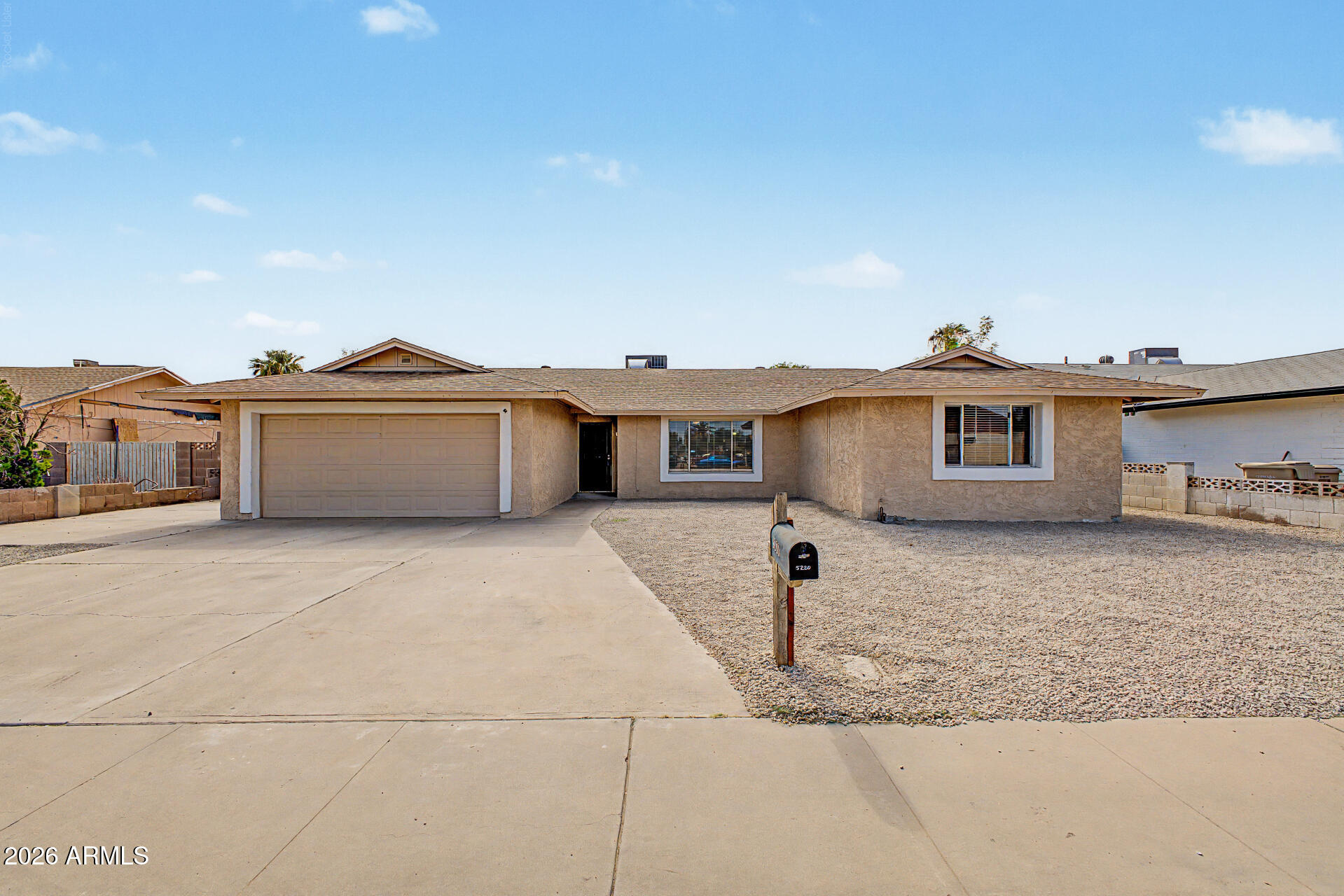5220 N 68TH Avenue, Glendale, AZ 85303