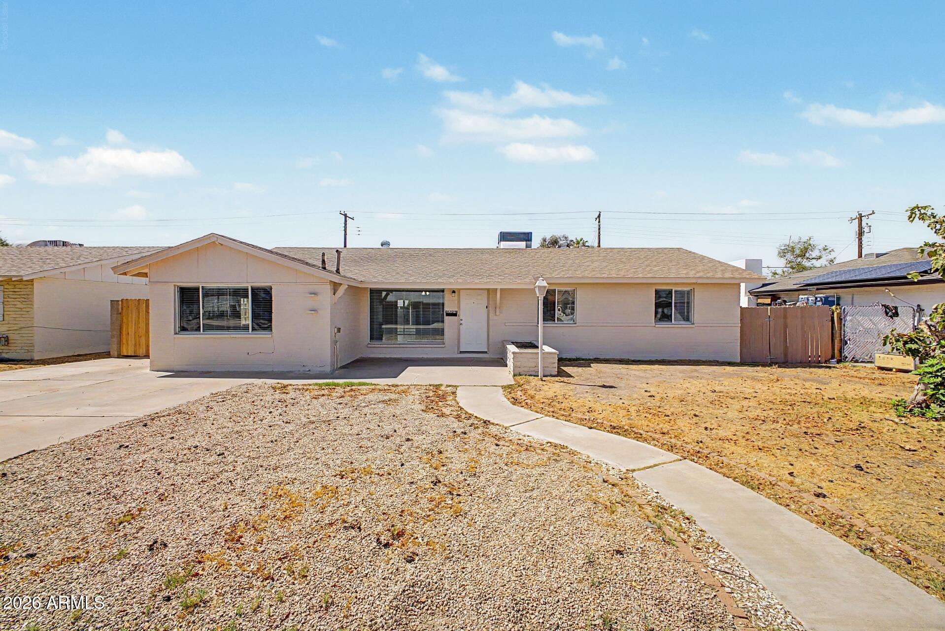 3731 W GLENN Drive, Phoenix, AZ 85051