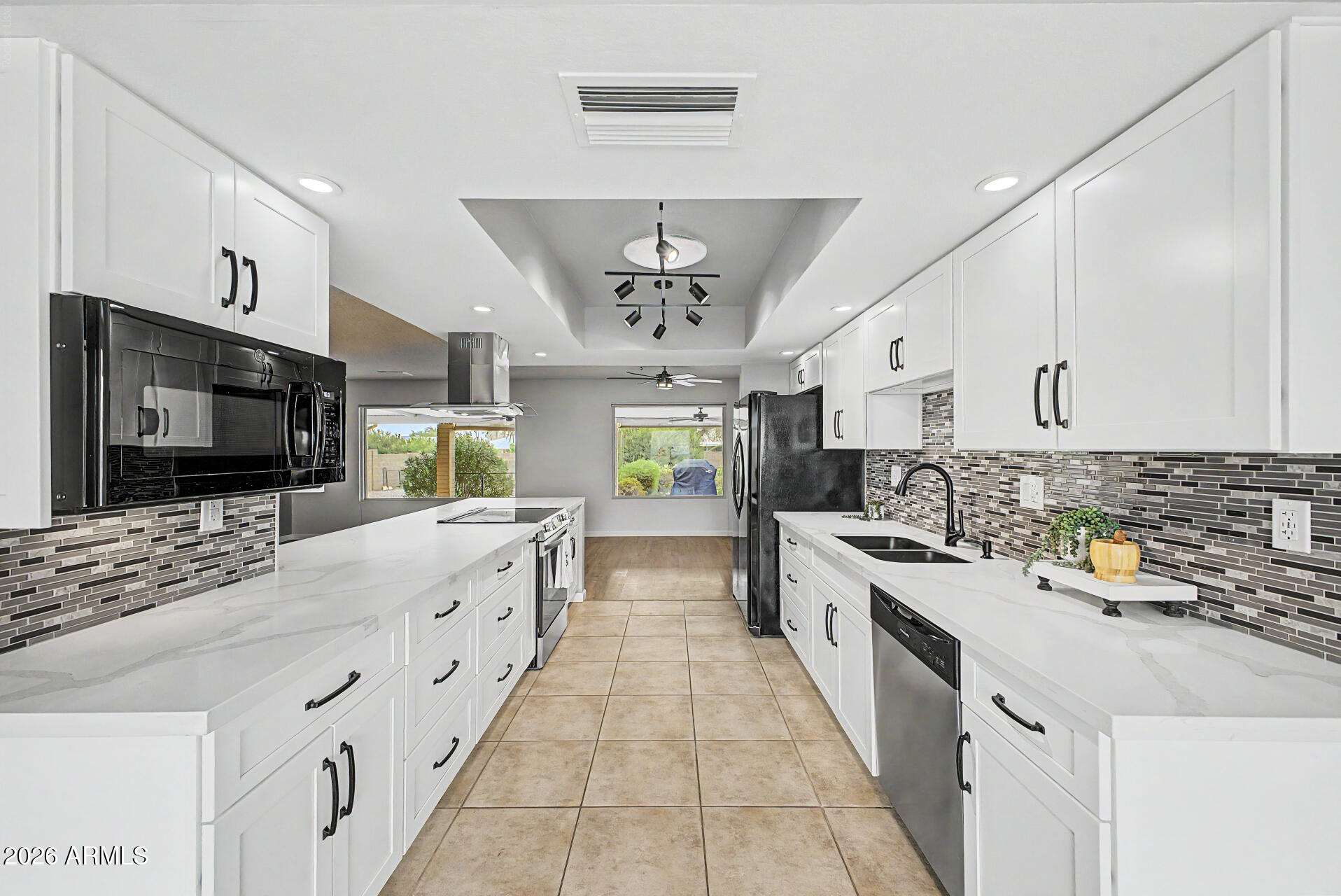 9433 W HUTTON Drive, Sun City, AZ 85351