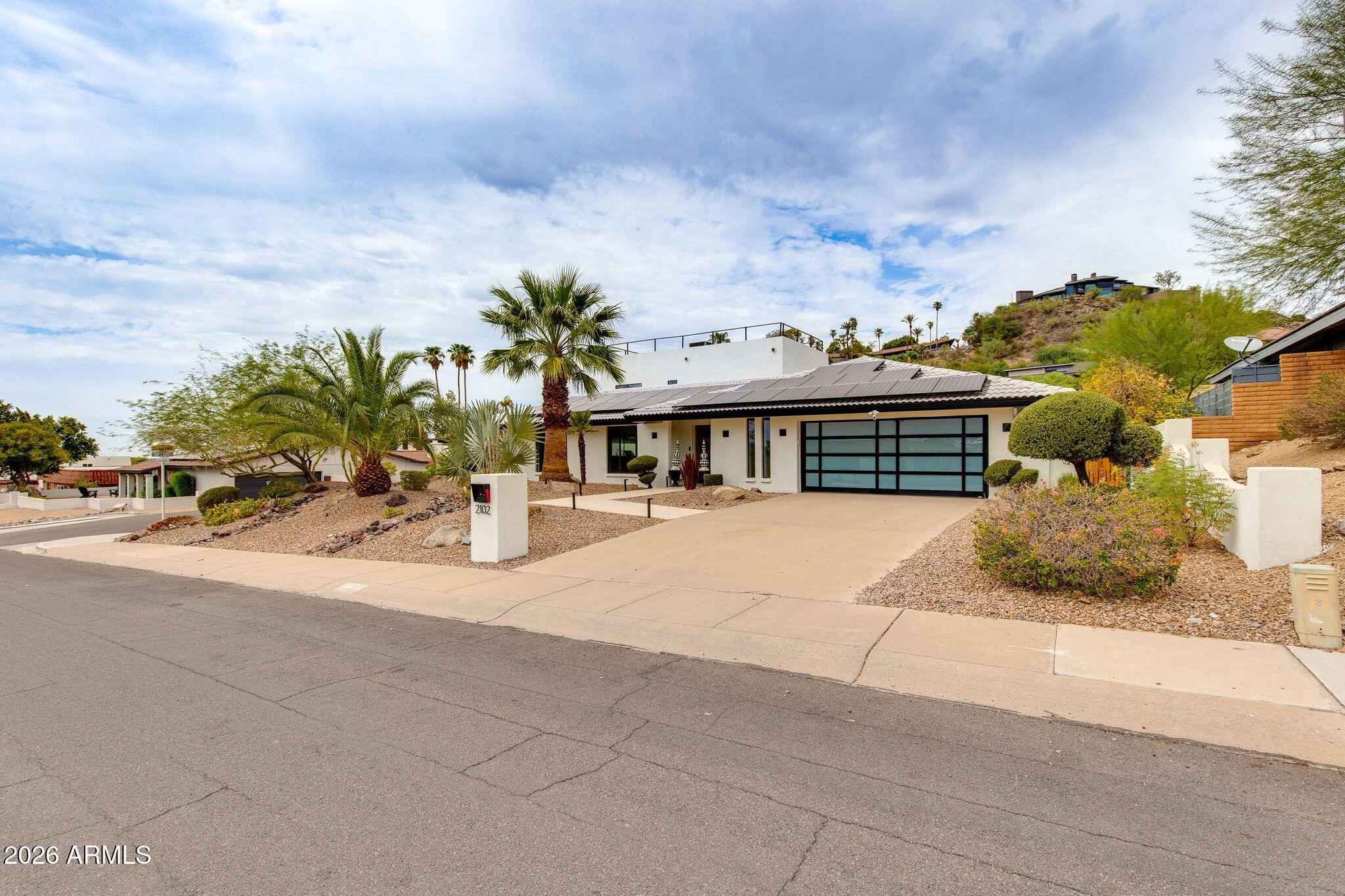 2102 E Orangewood Avenue, Phoenix, AZ 85020