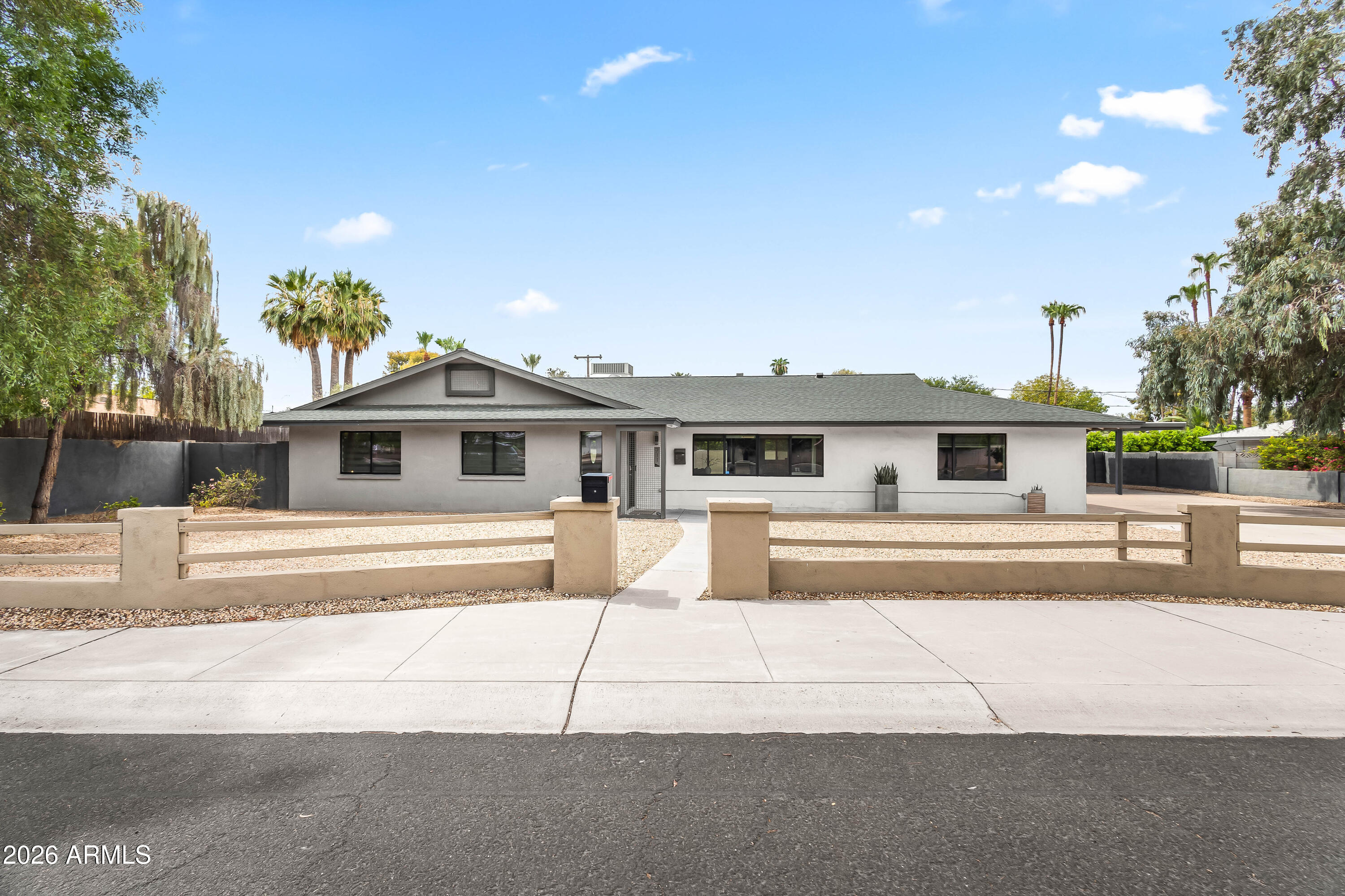 711 W NORTHERN Avenue, Phoenix, AZ 85021