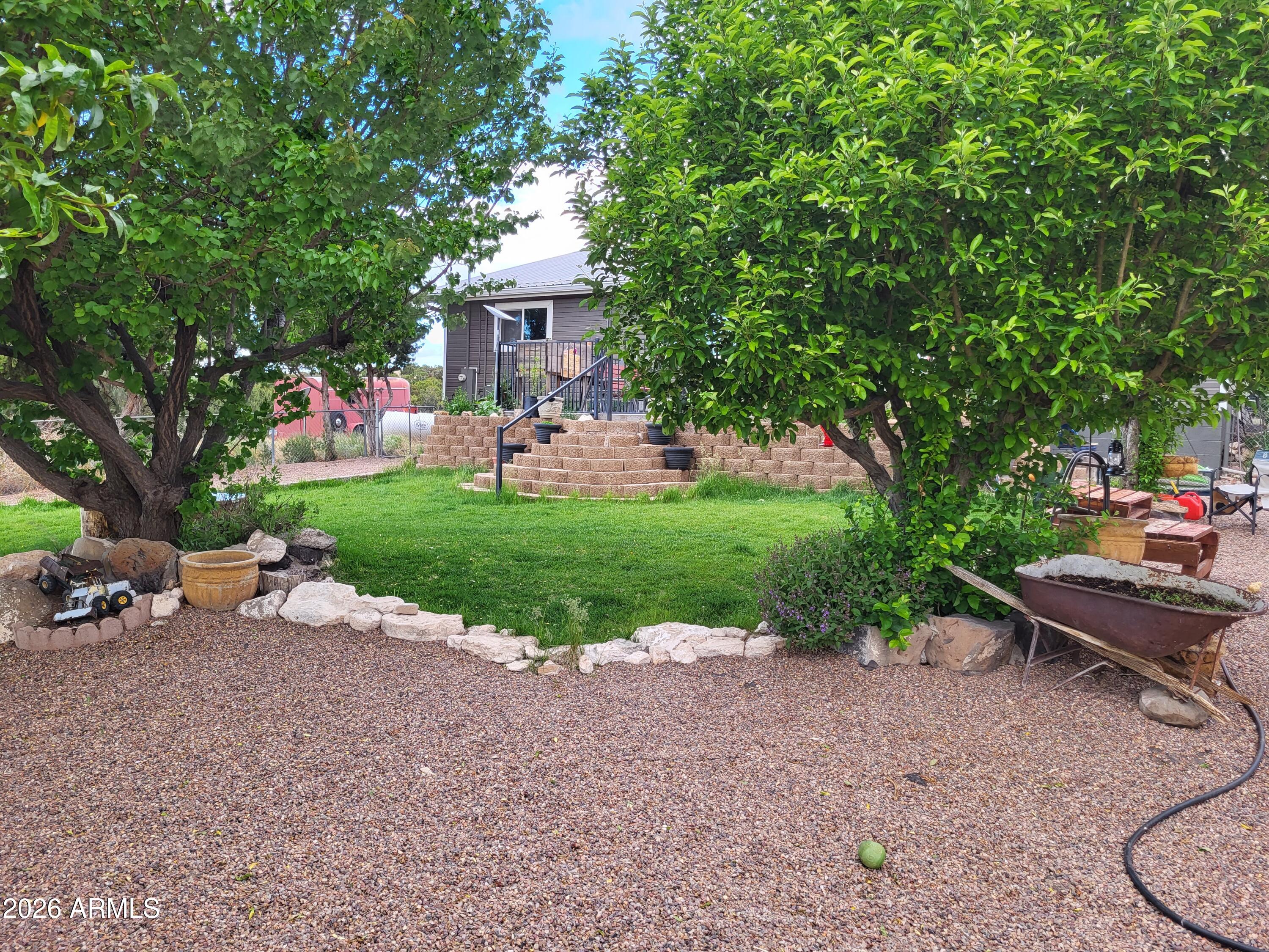 12 Navajo Dr CR5067, Concho, AZ 85924