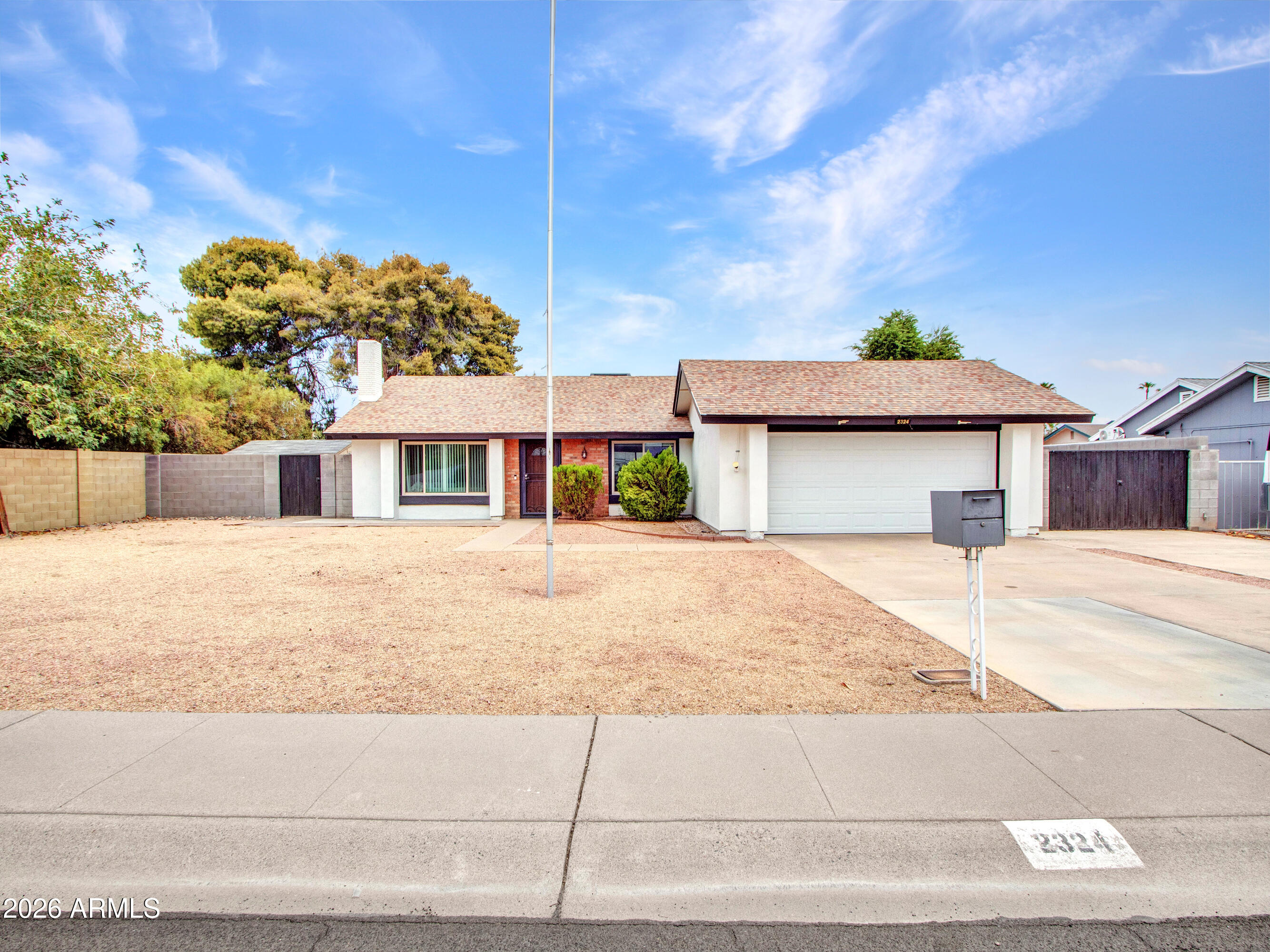 2324 W PORT AU PRINCE Lane, Phoenix, AZ 85023
