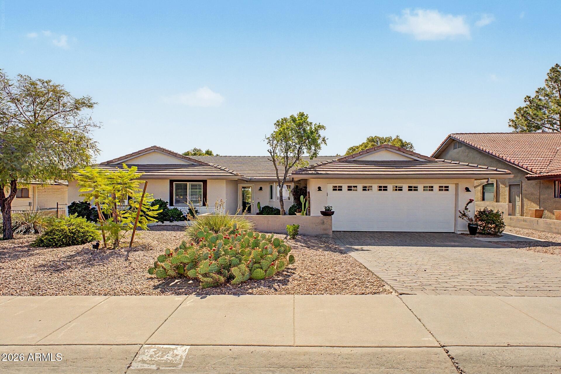 15226 N 10TH Street, Phoenix, AZ 85022