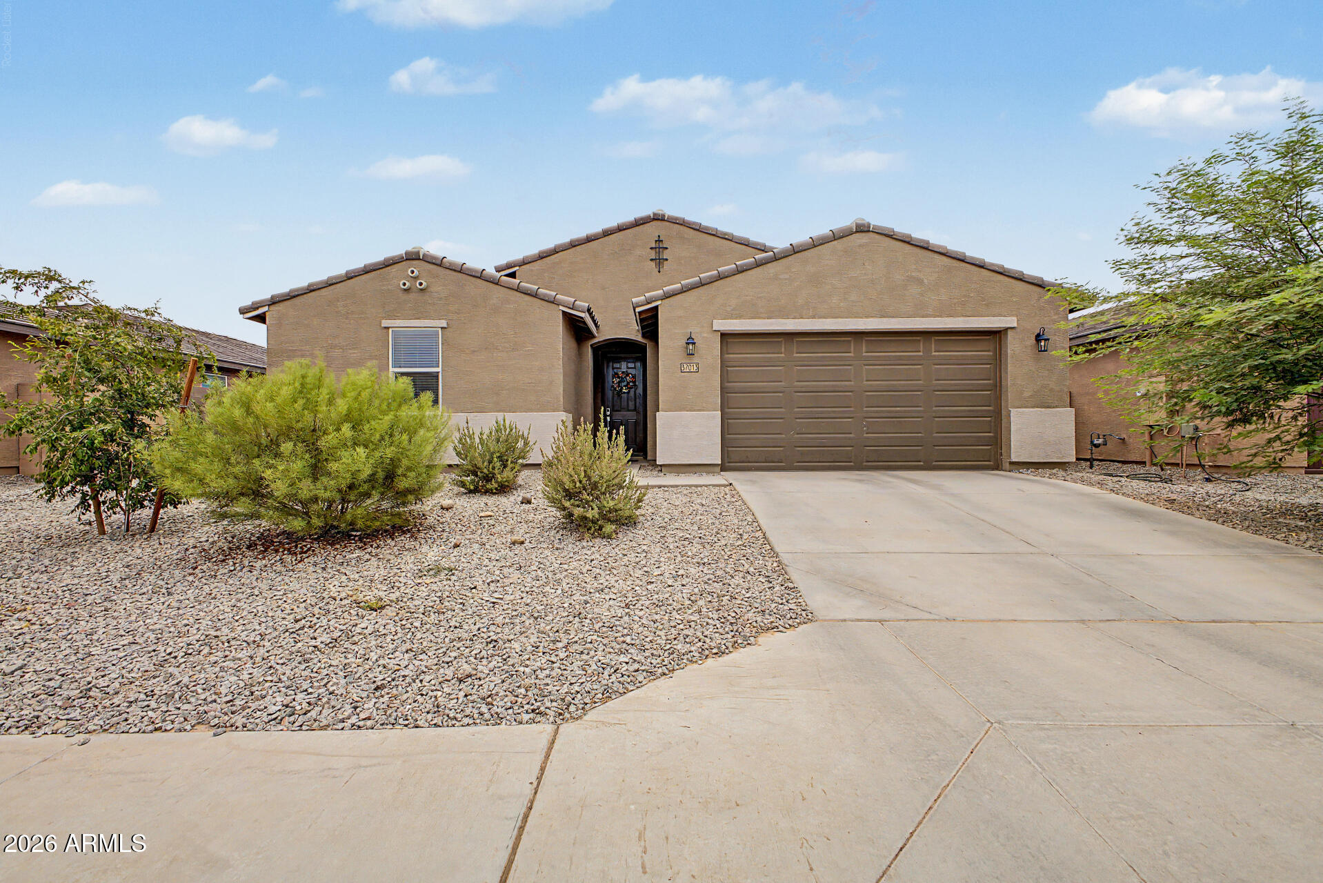 37013 W LA PAZ Street, Maricopa, AZ 85138