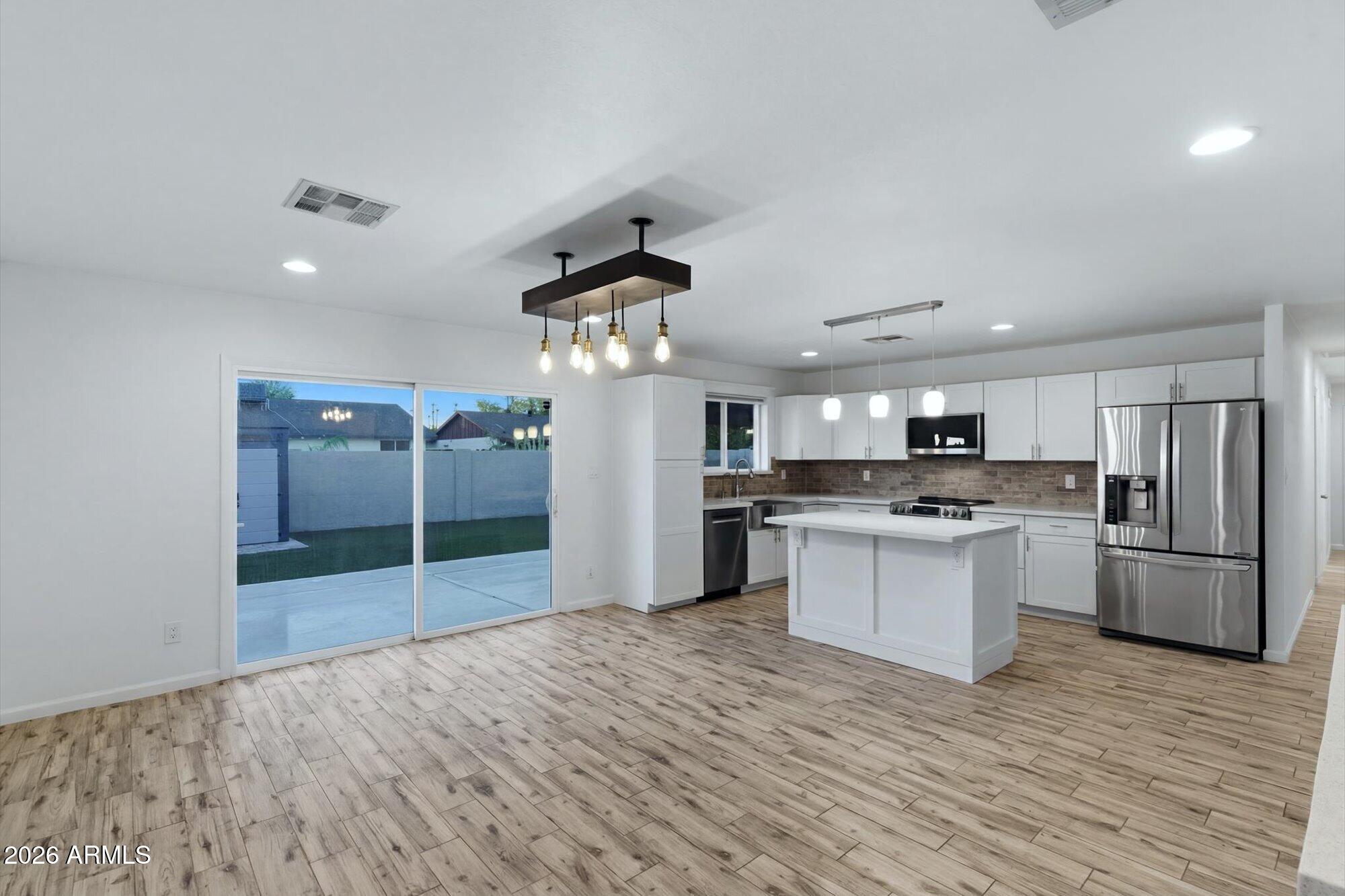 1920 E COLGATE Drive, Tempe, AZ 85283
