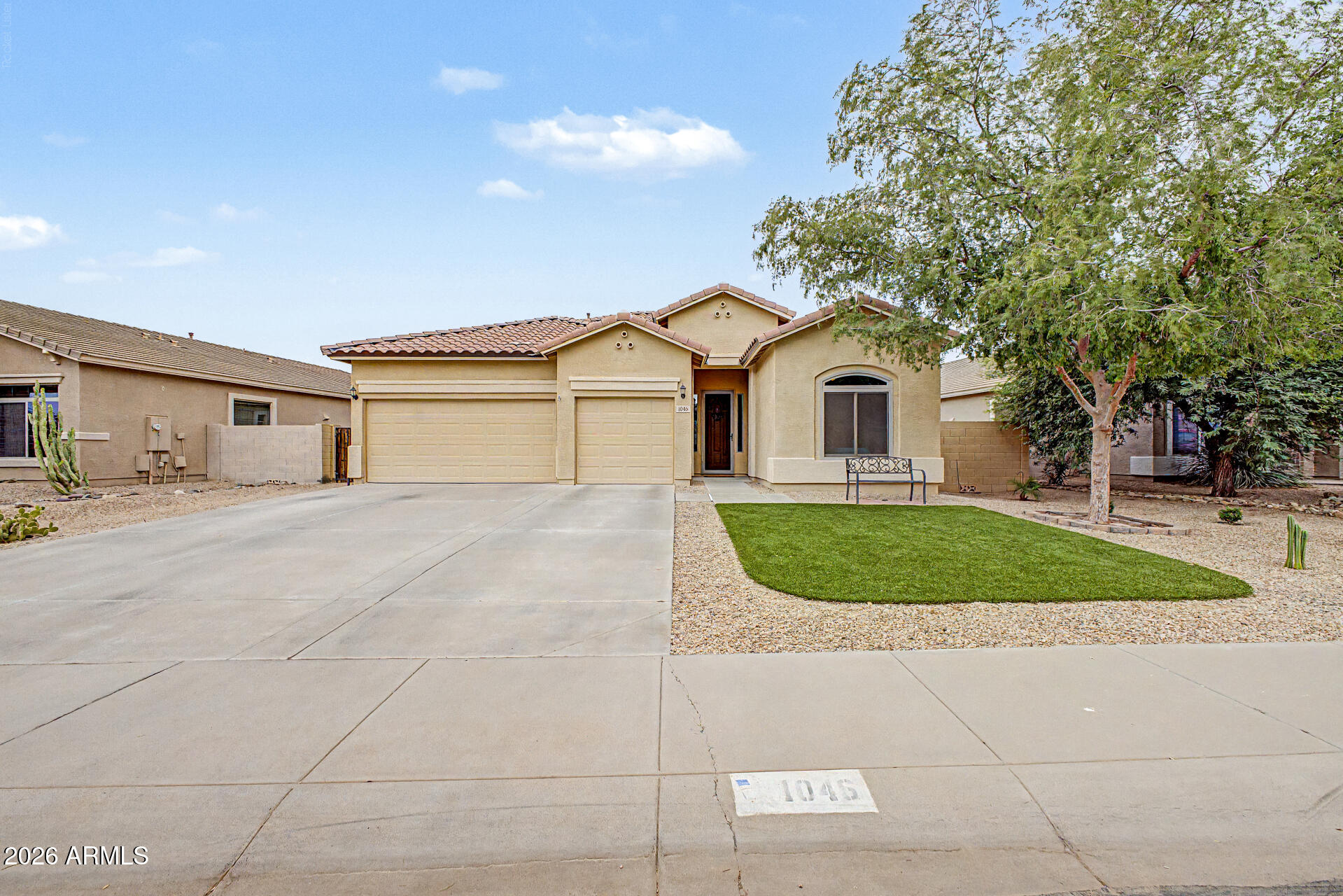 1046 W AYRSHIRE Trail, San Tan Valley, AZ 85143