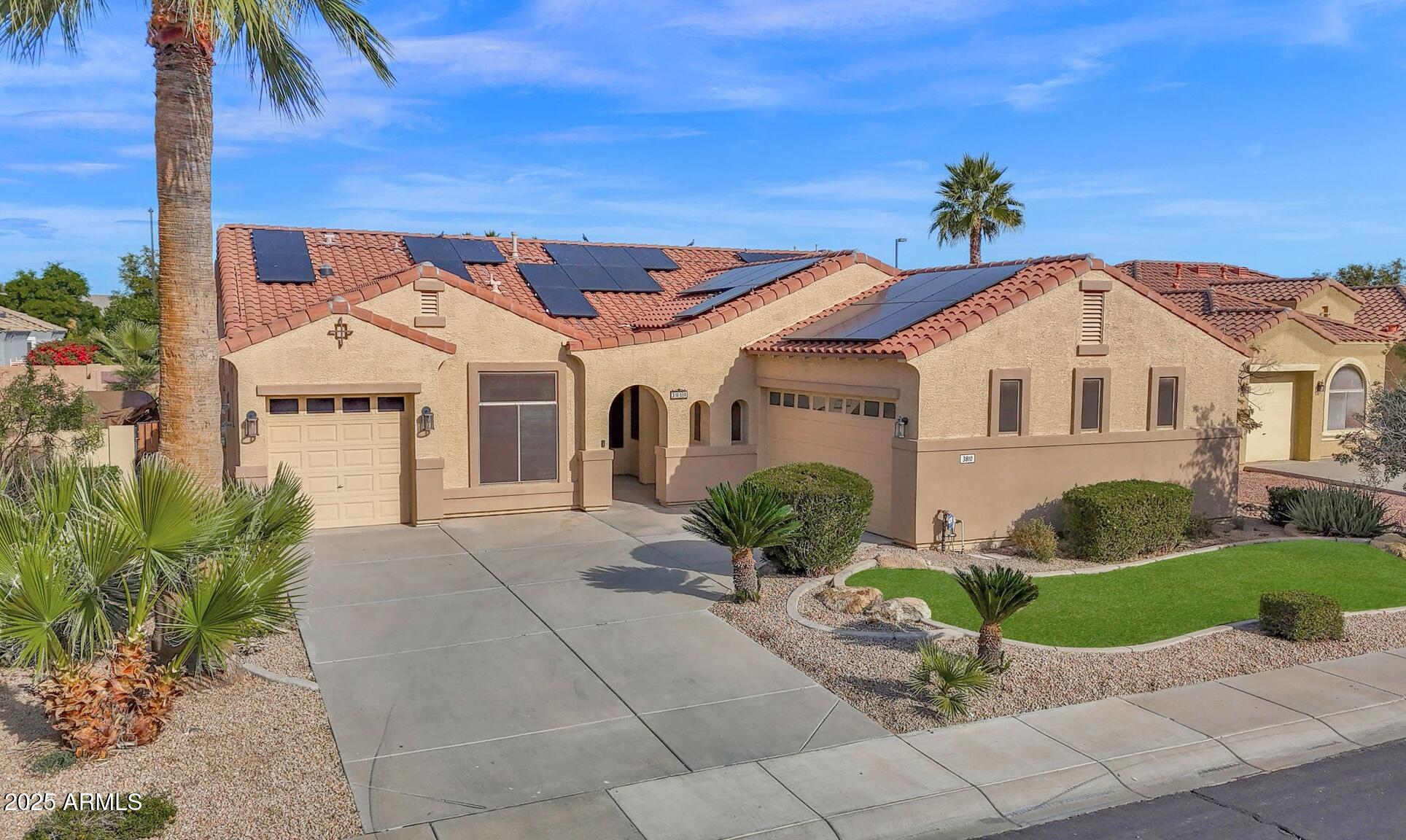 3810 E LATHAM Court, Gilbert, AZ 85297