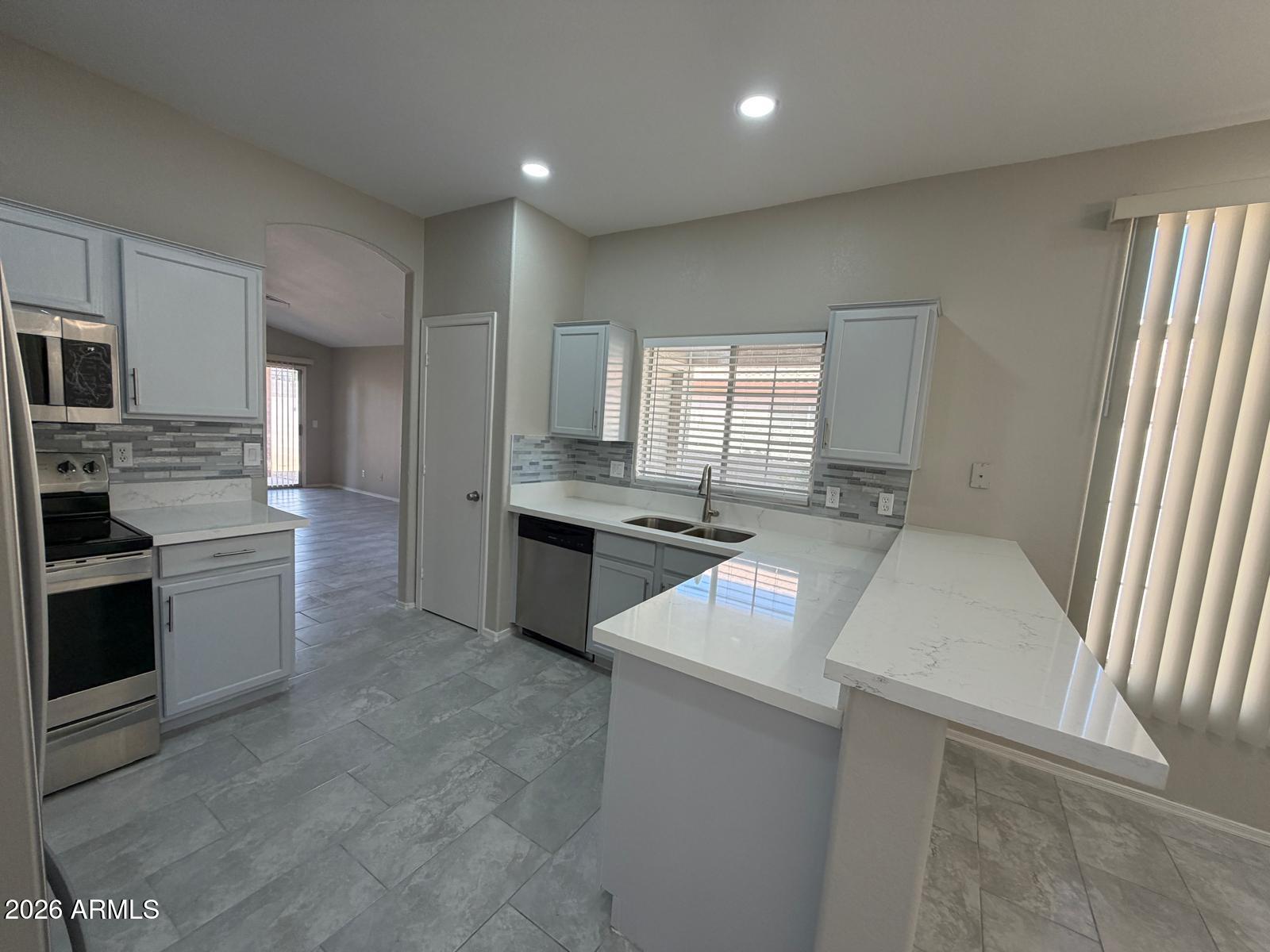 2528 E CABALLERO Street, Mesa, AZ 85213