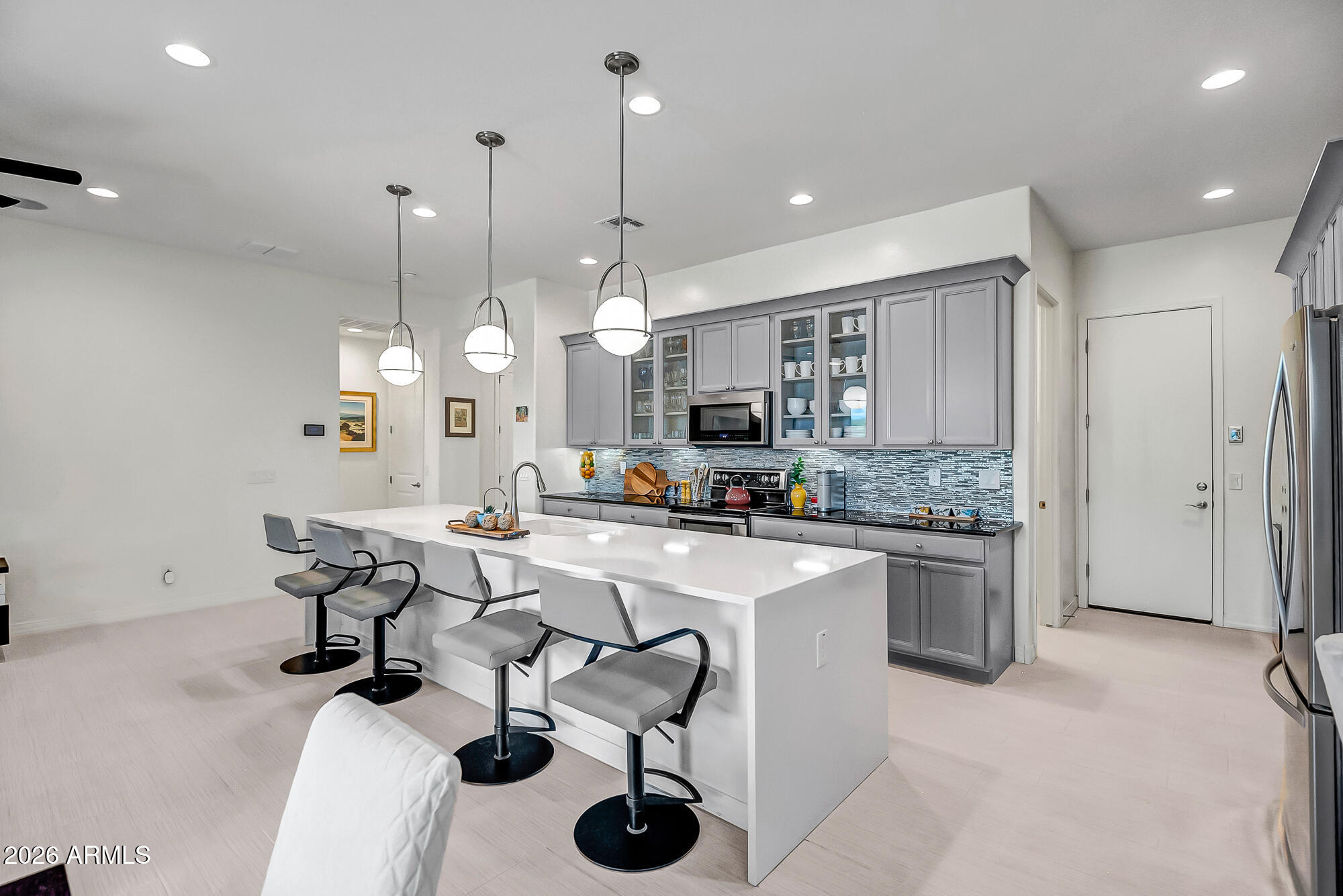 337 N RAINBOW Way, Casa Grande, AZ 85194