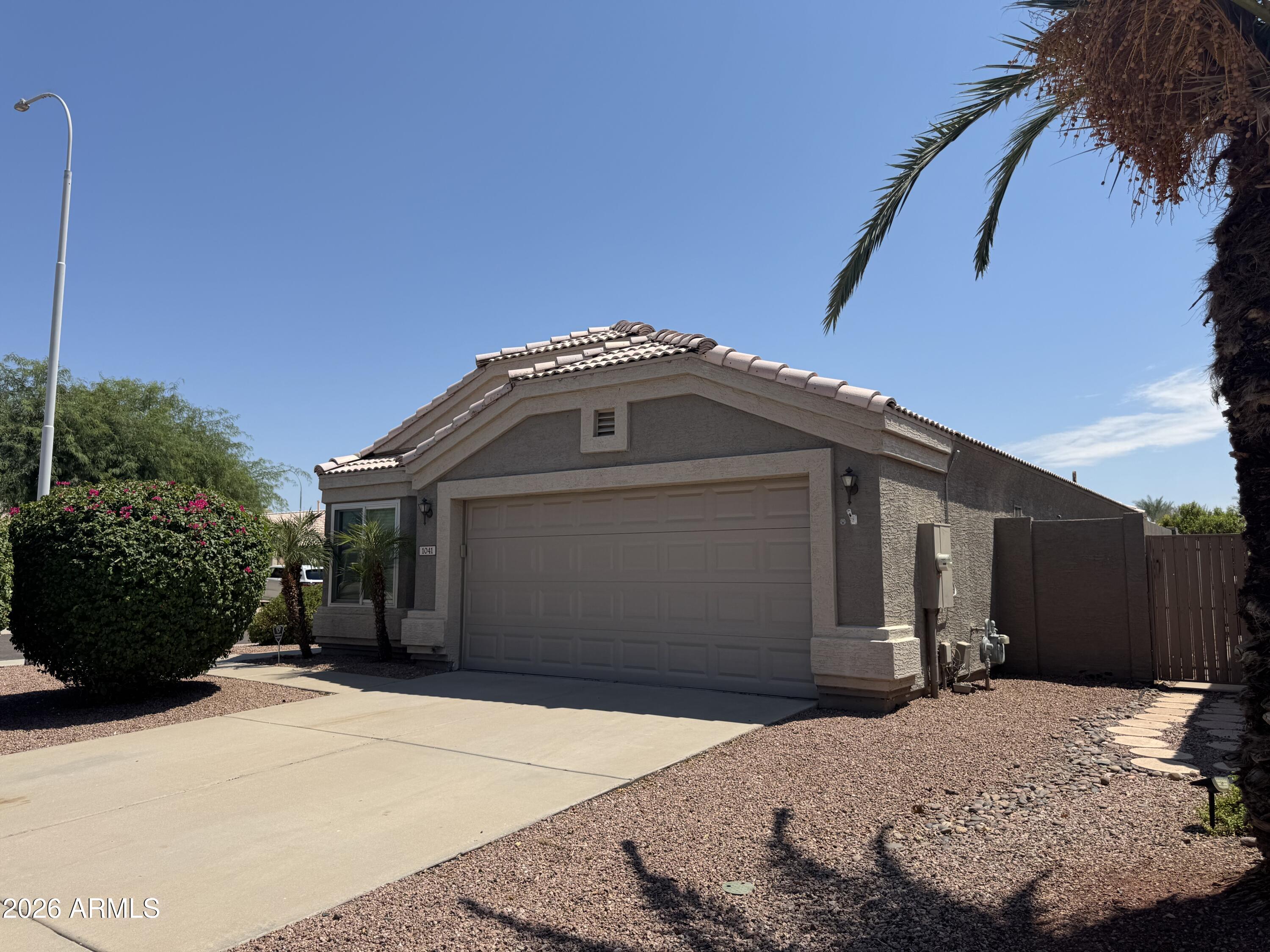 1041 W SARAGOSA Street, Chandler, AZ 85224